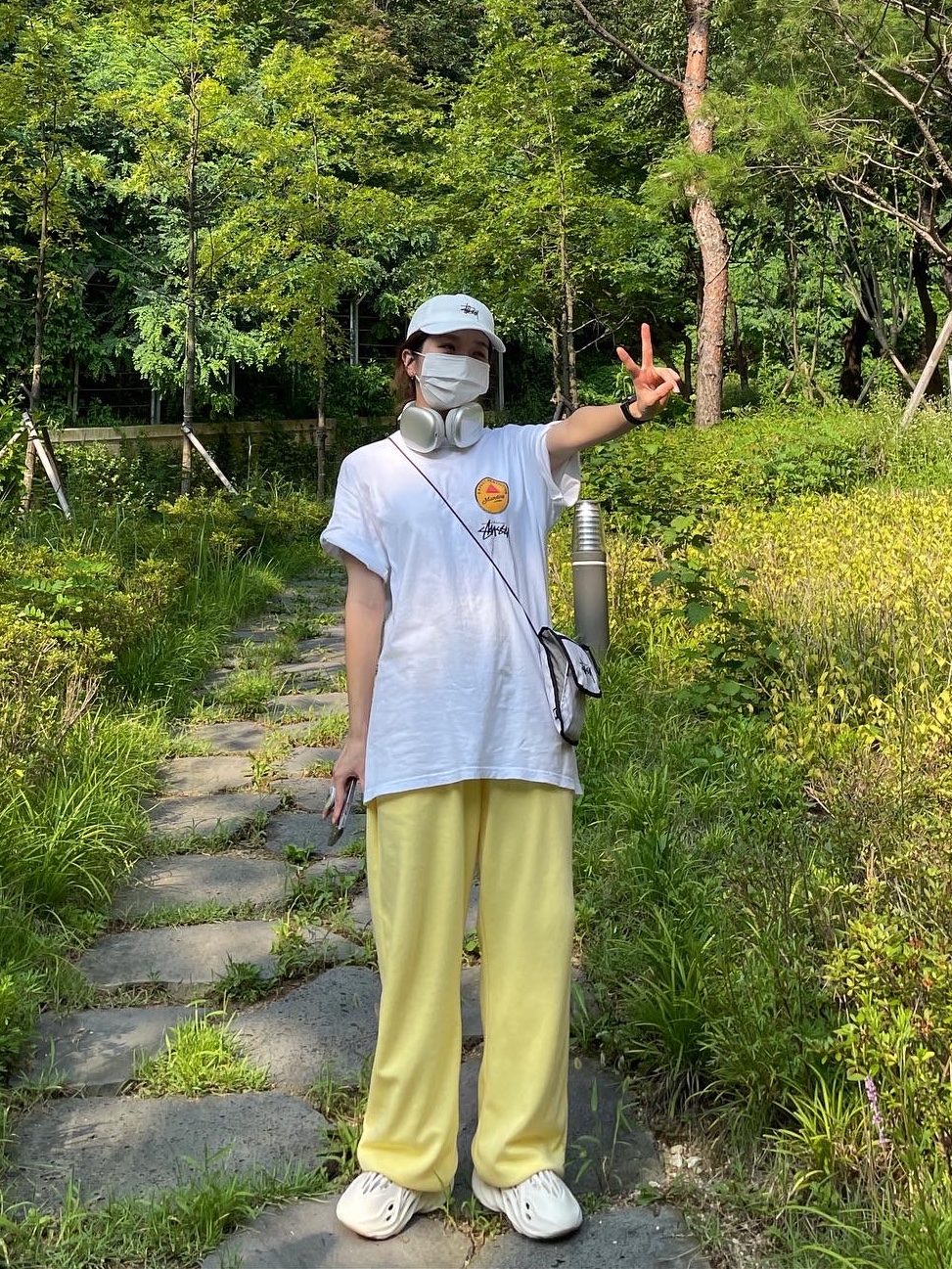 Stussy x Martine Rose 40 WT T-Shirt, Stussy Travel Pouch White 착용 스타일 - 1