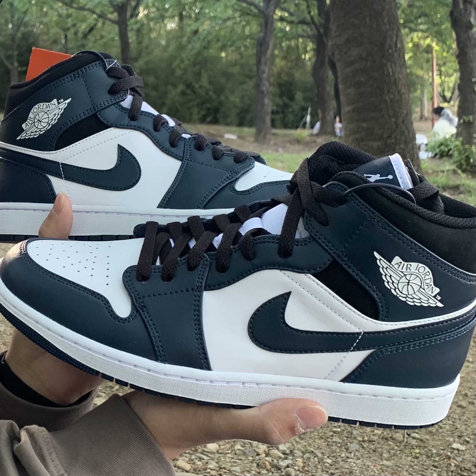 Jordan 1 Mid Dark Teal 착용 스타일