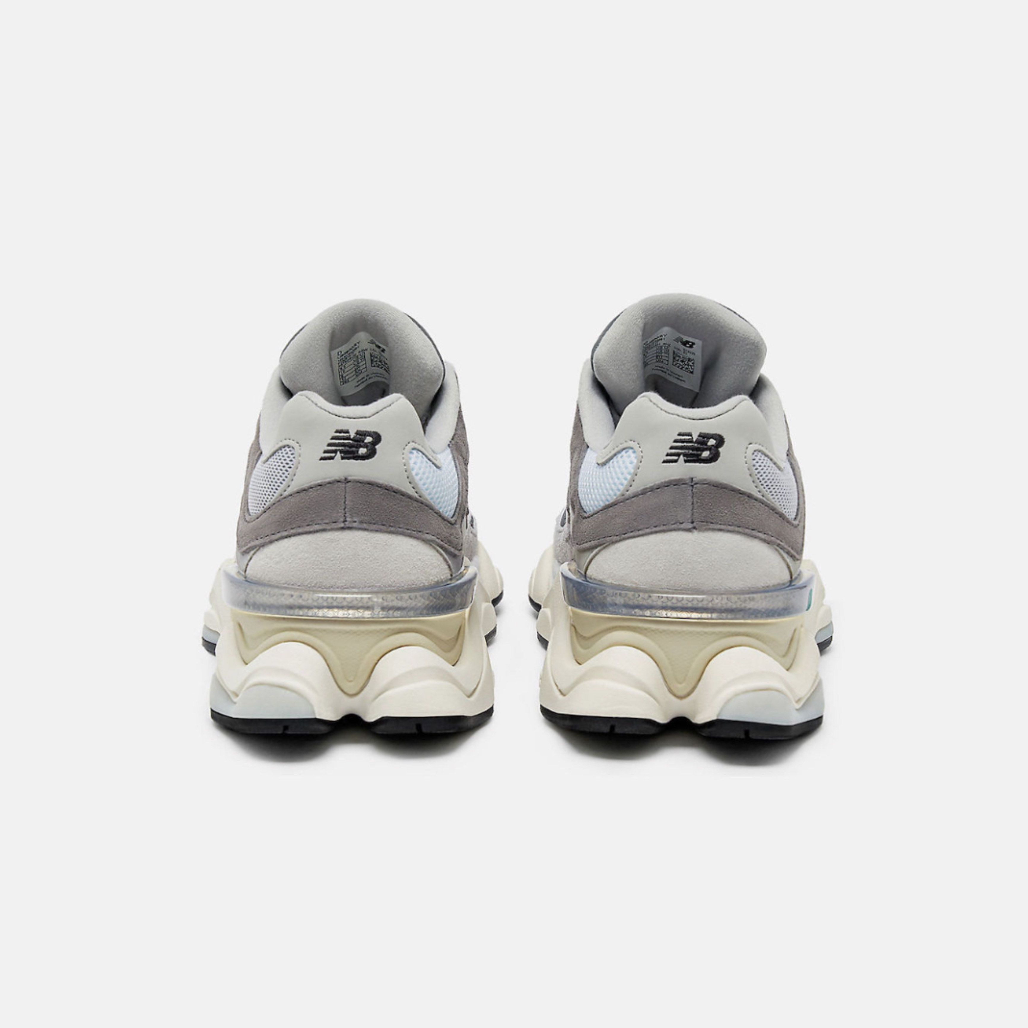 New Balance 9060 Rain Cloud Castlerock 착용 스타일 - 5