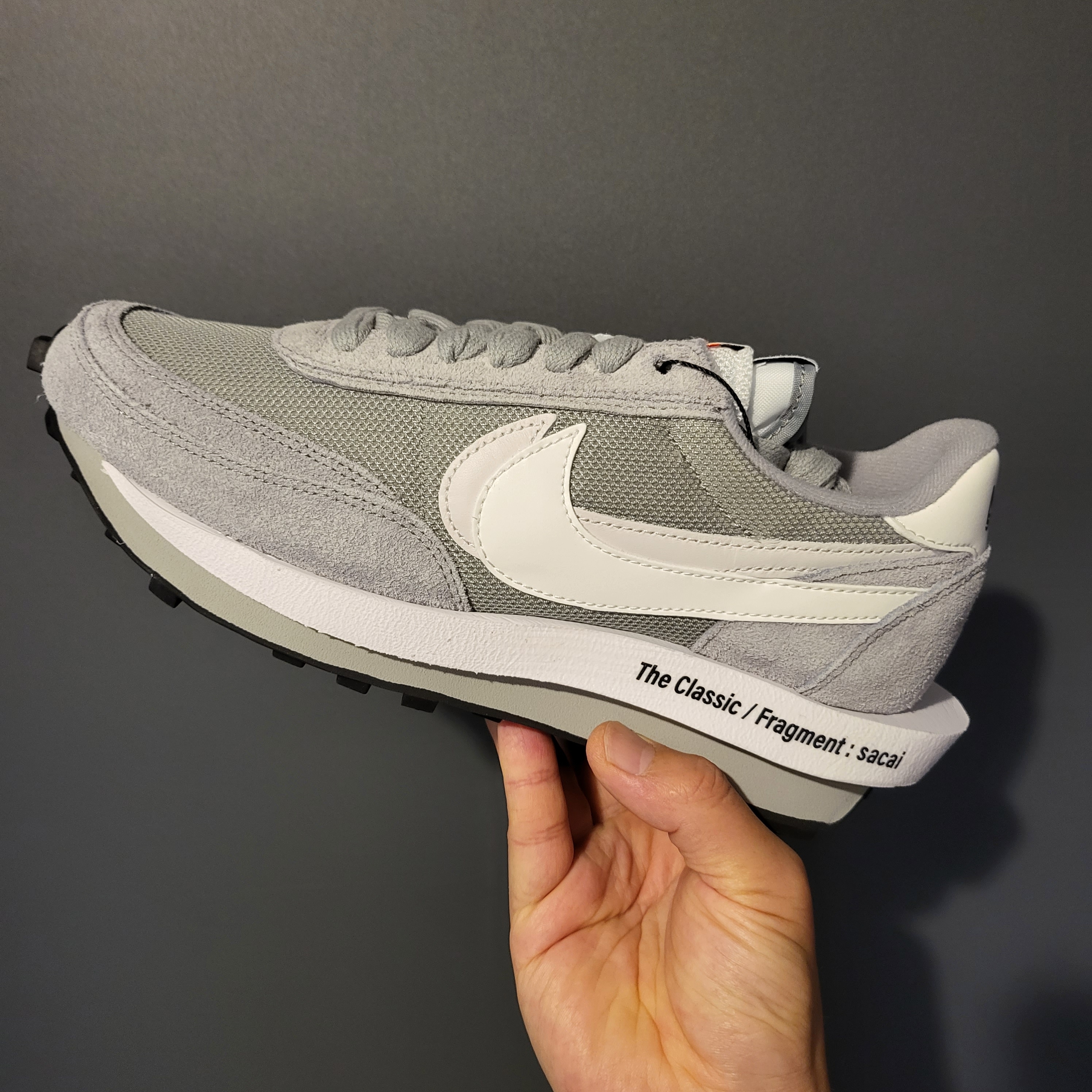 Nike x Sacai x Fragment LDWaffle Light Smoke Grey 착용 스타일 - 1