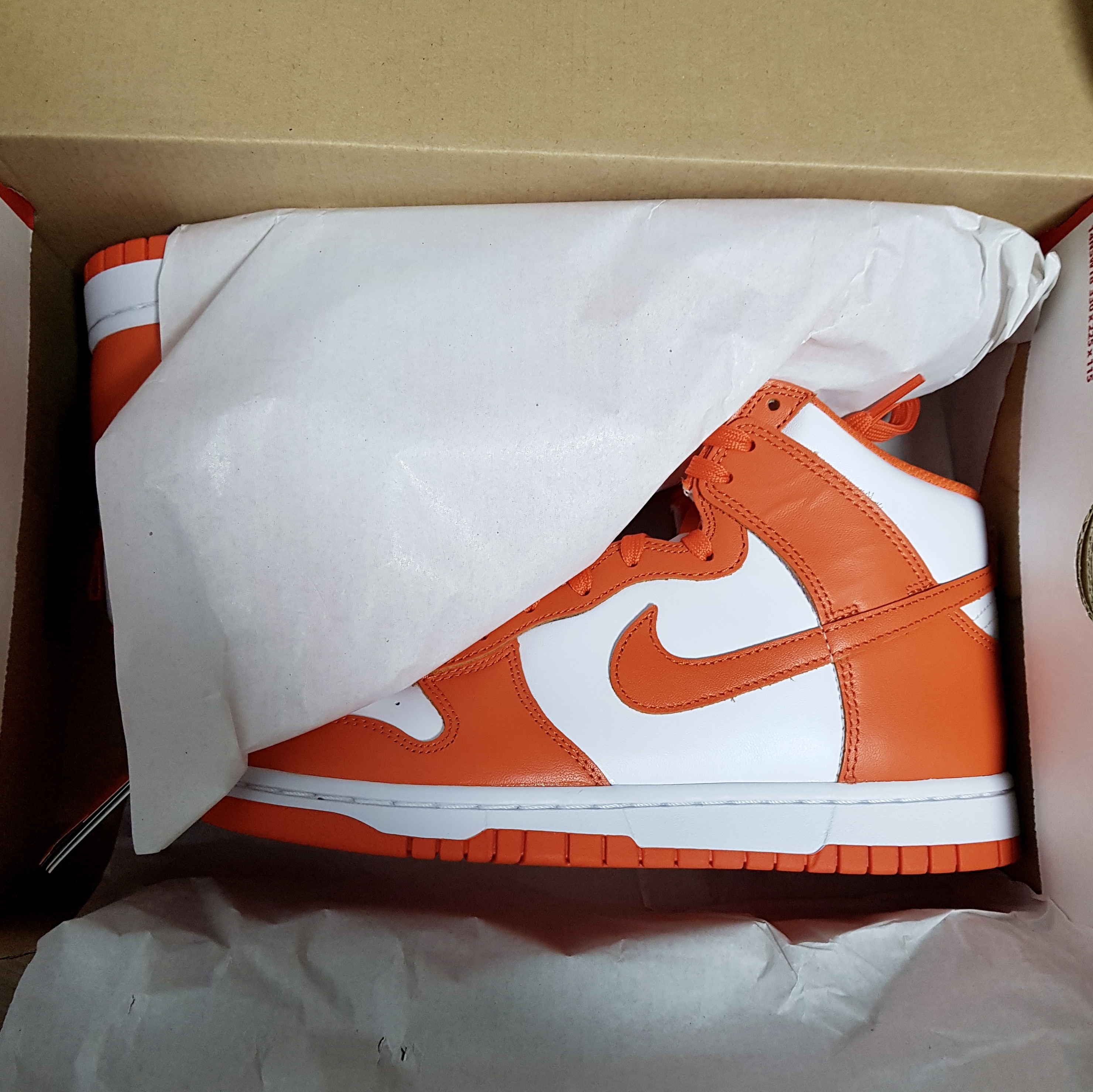 Nike Dunk High Retro Orange Blaze 착용 스타일