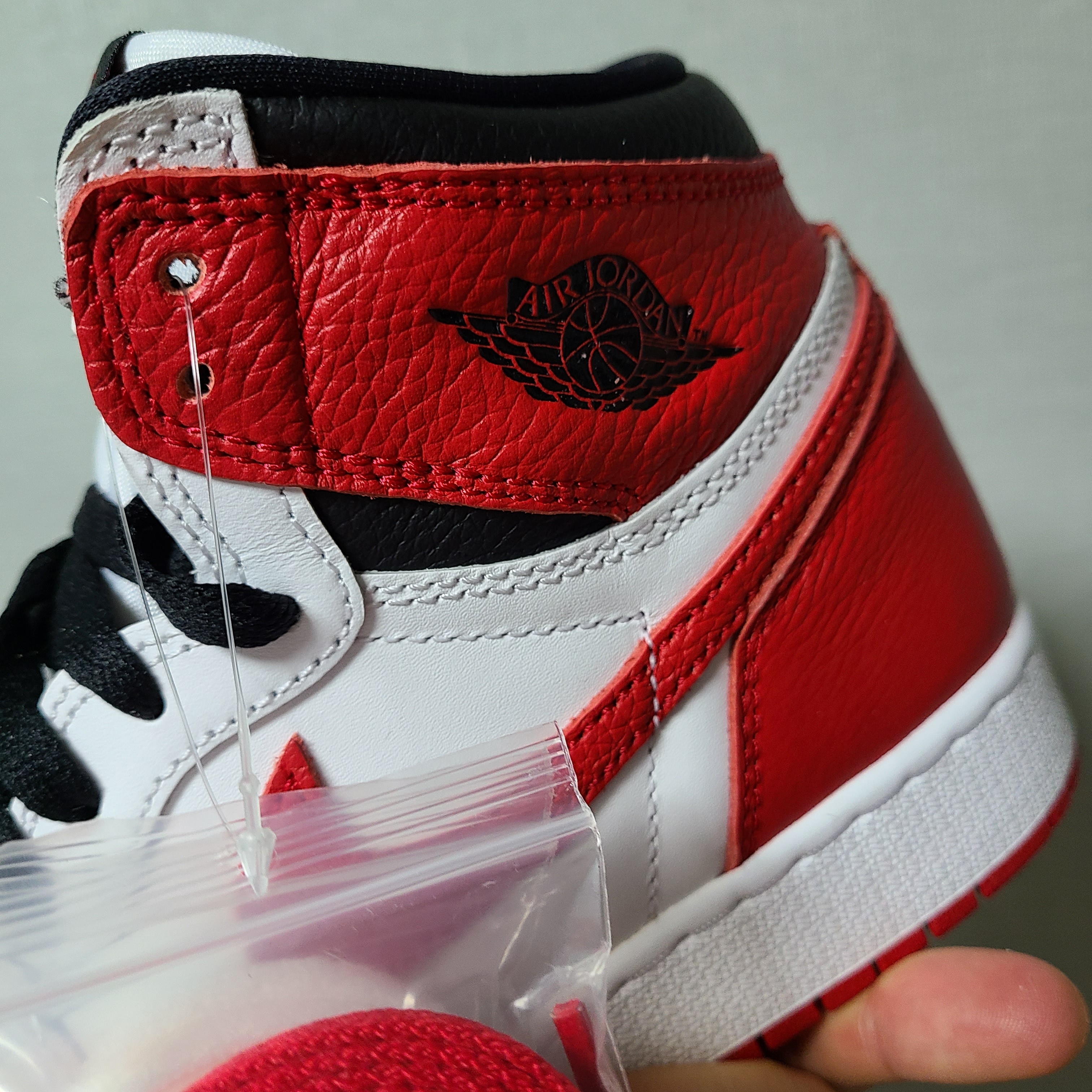 Jordan 1 Retro High OG Heritage, (GS) Jordan 1 Retro High OG Heritage 착용 스타일 - 5