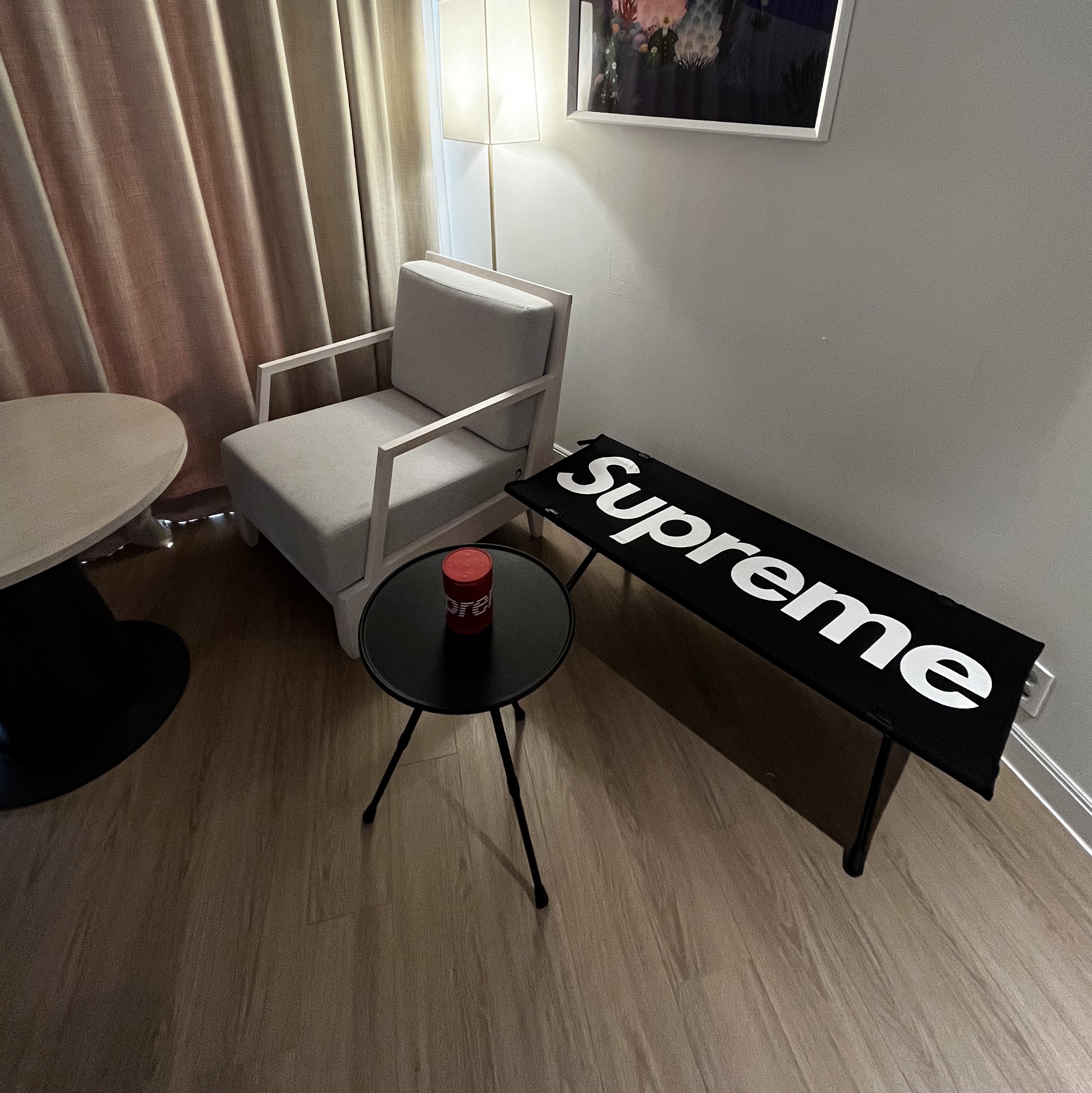 Supreme x Helinox Bench One Black - 22SS 착용 스타일