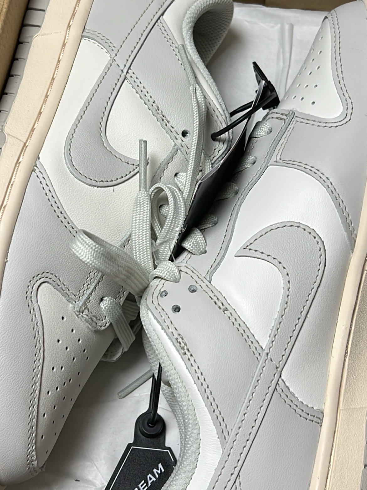 (W) Nike Dunk Low Light Bone 착용 스타일