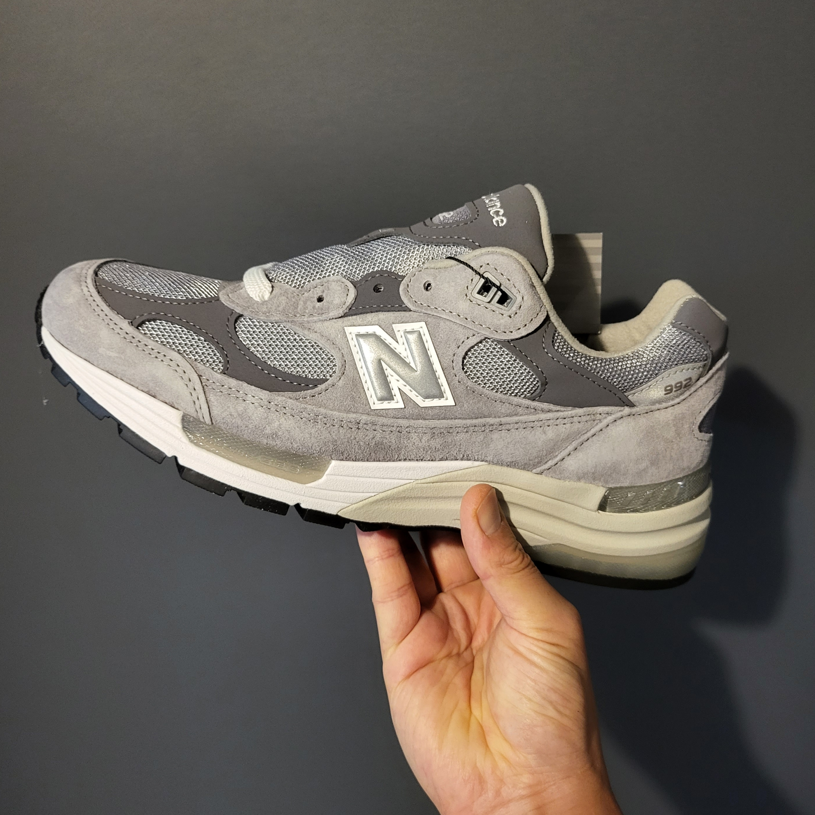New Balance 992 Made in USA Grey - D Standard 착용 스타일 - 1