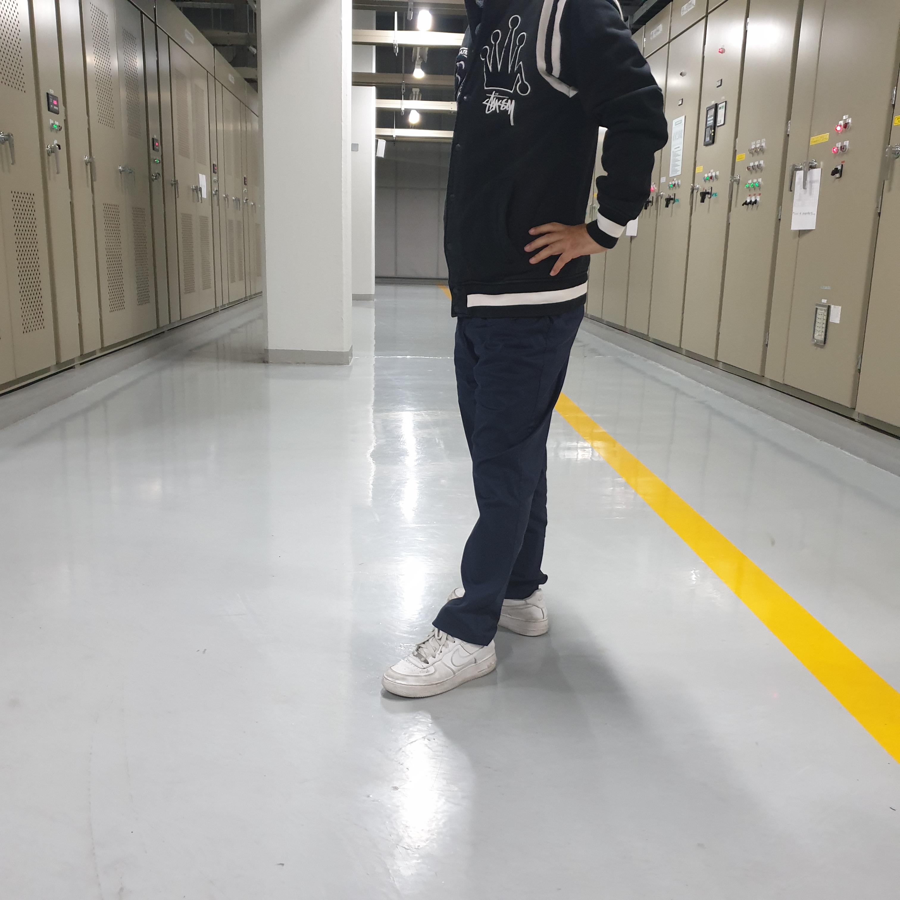 Stussy Stock Crown Hoodie Black 착용 스타일