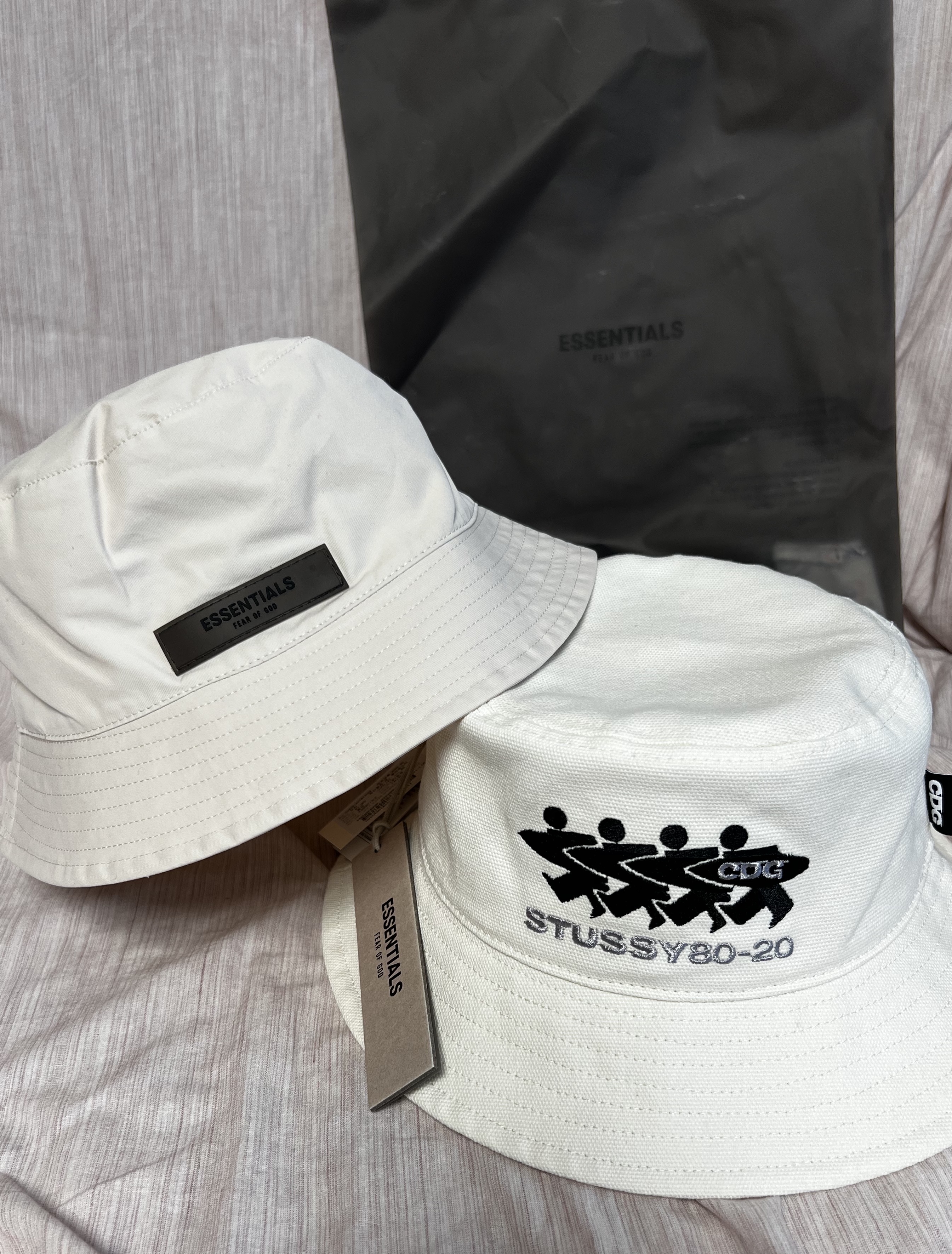 Essentials Bucket Hat Egg Shell - 22FW, Stussy x CDG Canvas Bucket Hat 착용 스타일