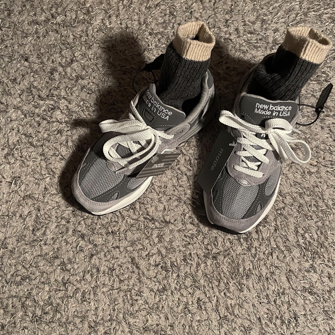(W) New Balance 993 Made in USA Grey - B Standard 착용 스타일