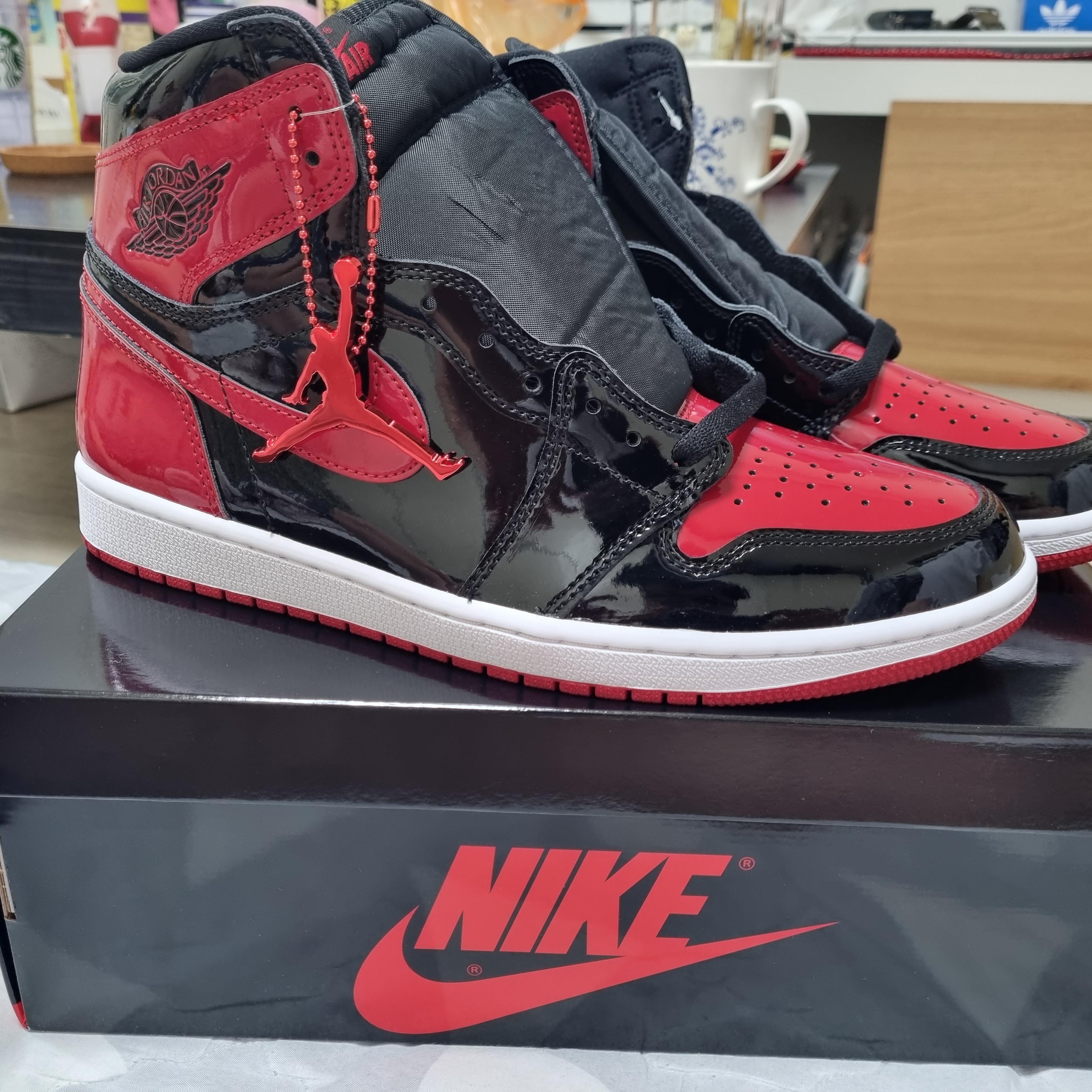 Jordan 1 Retro High OG Patent Bred 착용 스타일