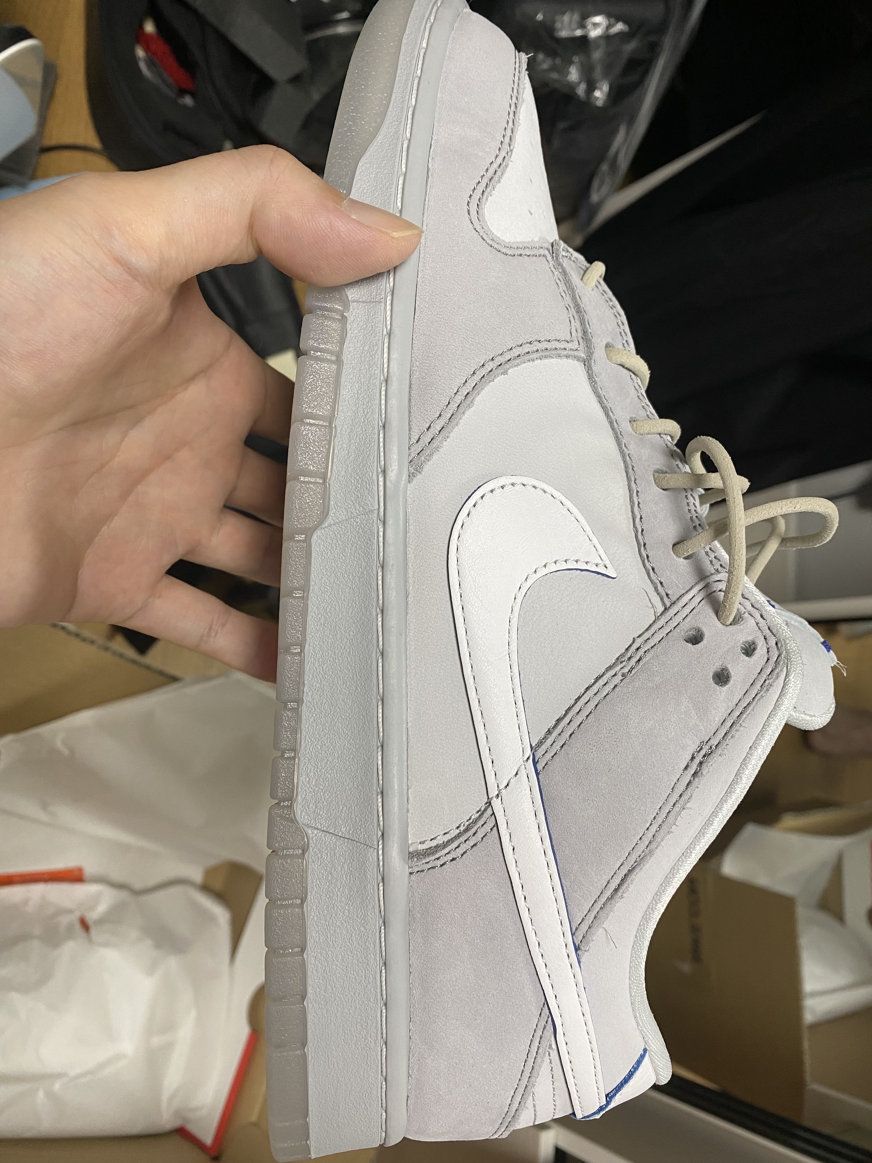 Nike Dunk Low Wolf Grey and Pure Platinum 착용 스타일