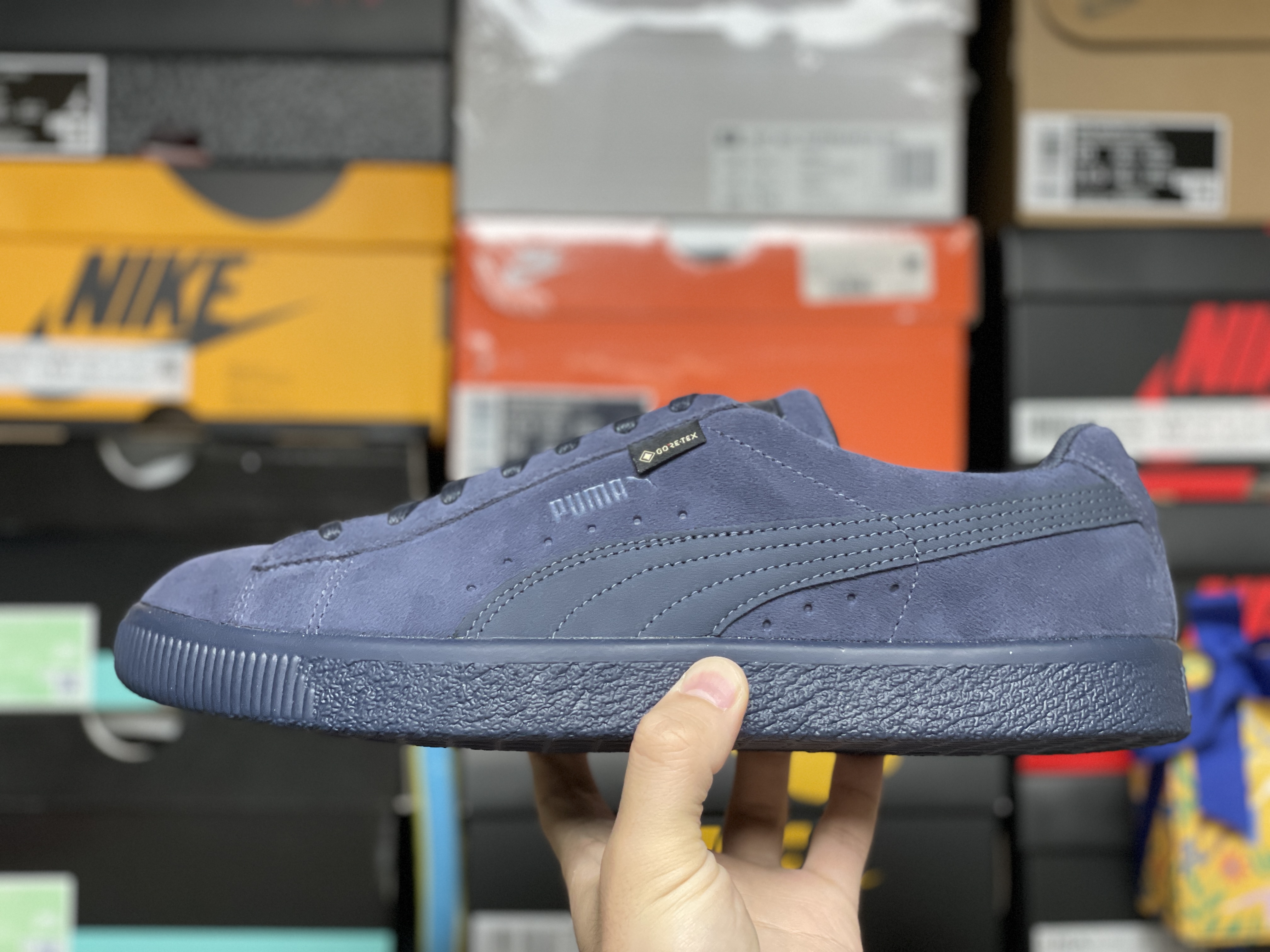 Puma x Nanamica Suede VTG Gore-Tex Parisian Night 착용 스타일