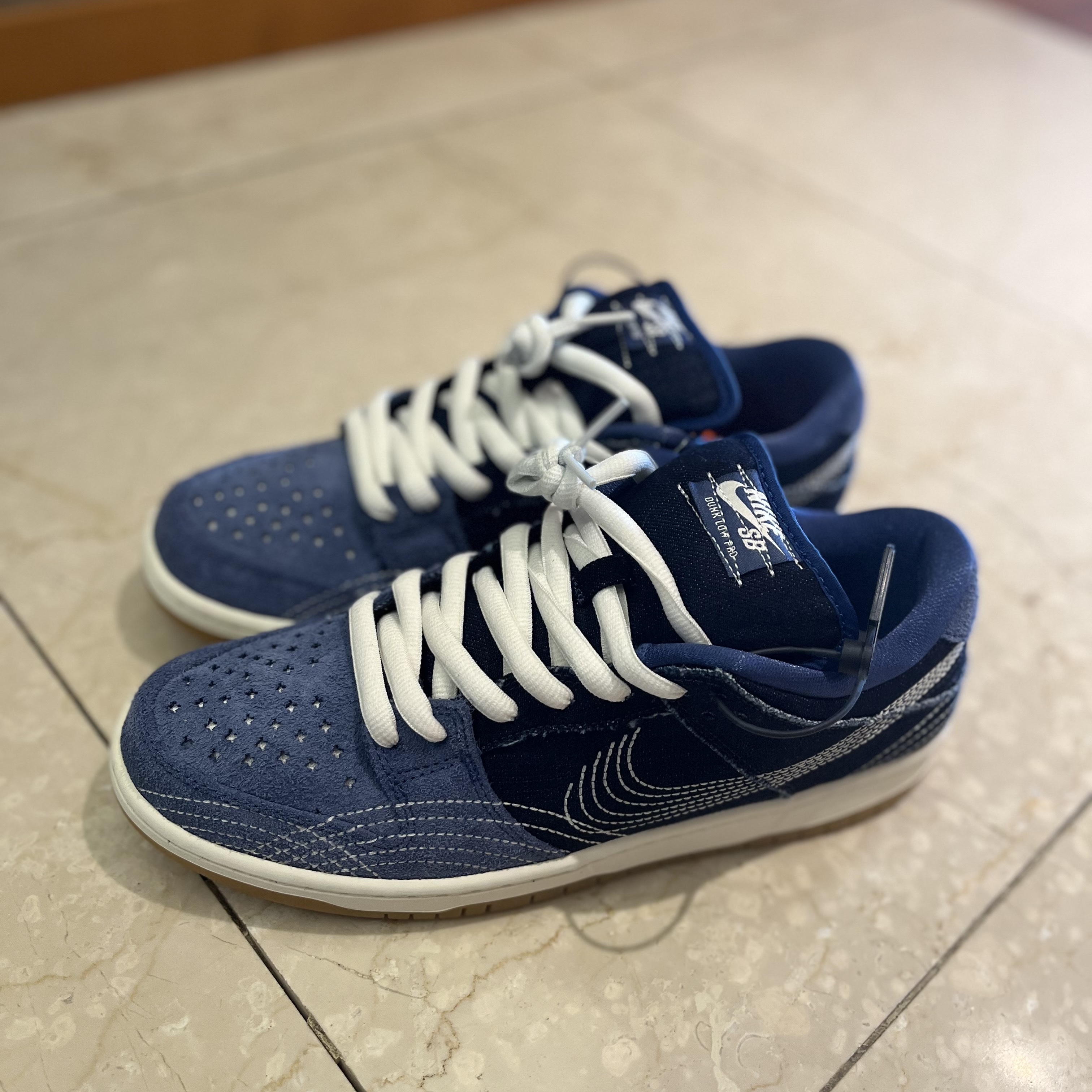 Nike SB Dunk Low Pro Mystic Navy 착용 스타일
