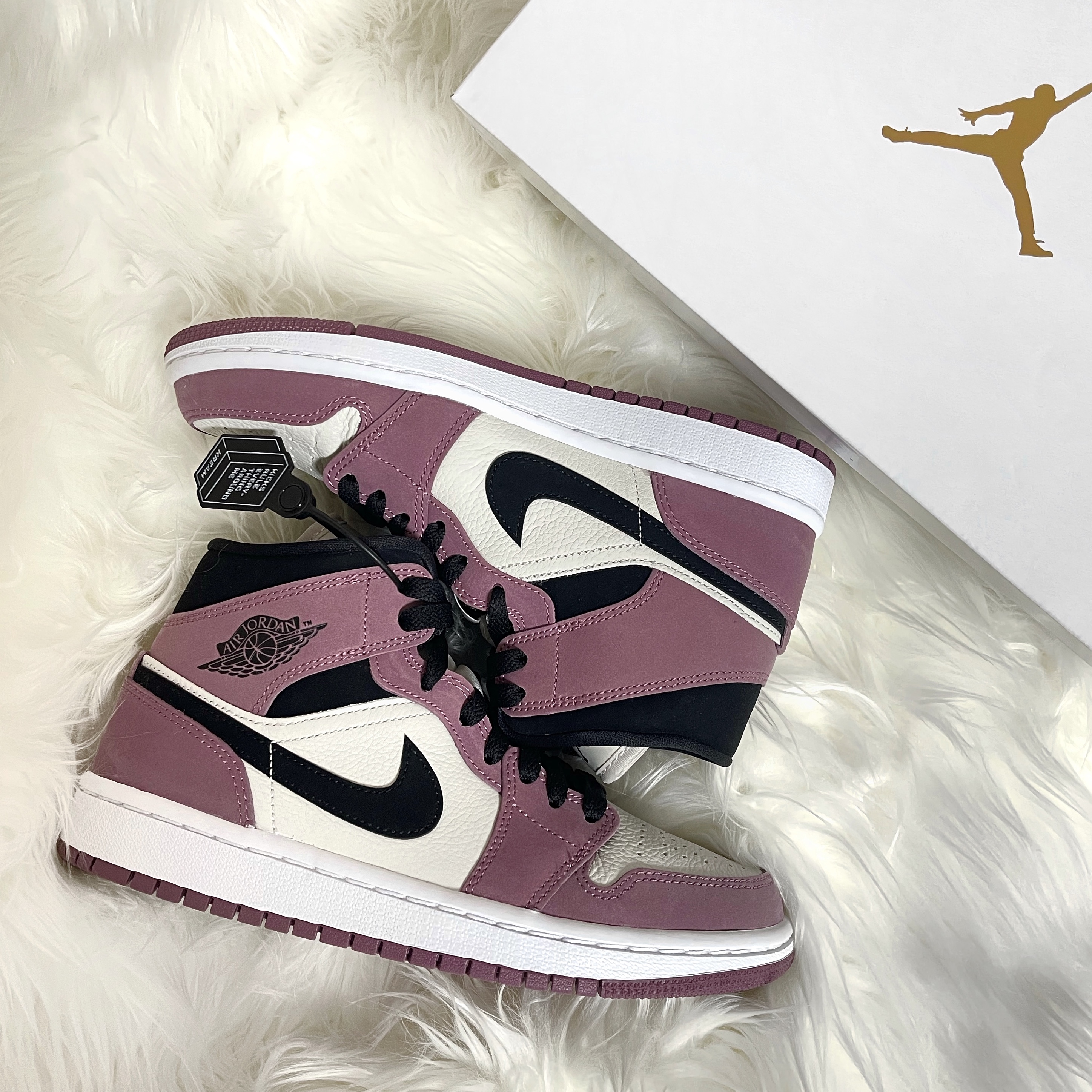 (W) Jordan 1 Mid SE Light Mulberry 착용 스타일