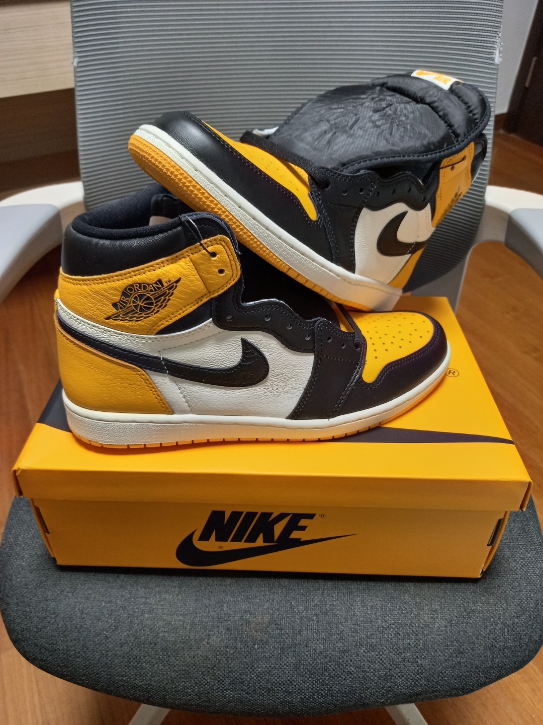 Jordan 1 Retro High OG Taxi 착용 스타일 - 1