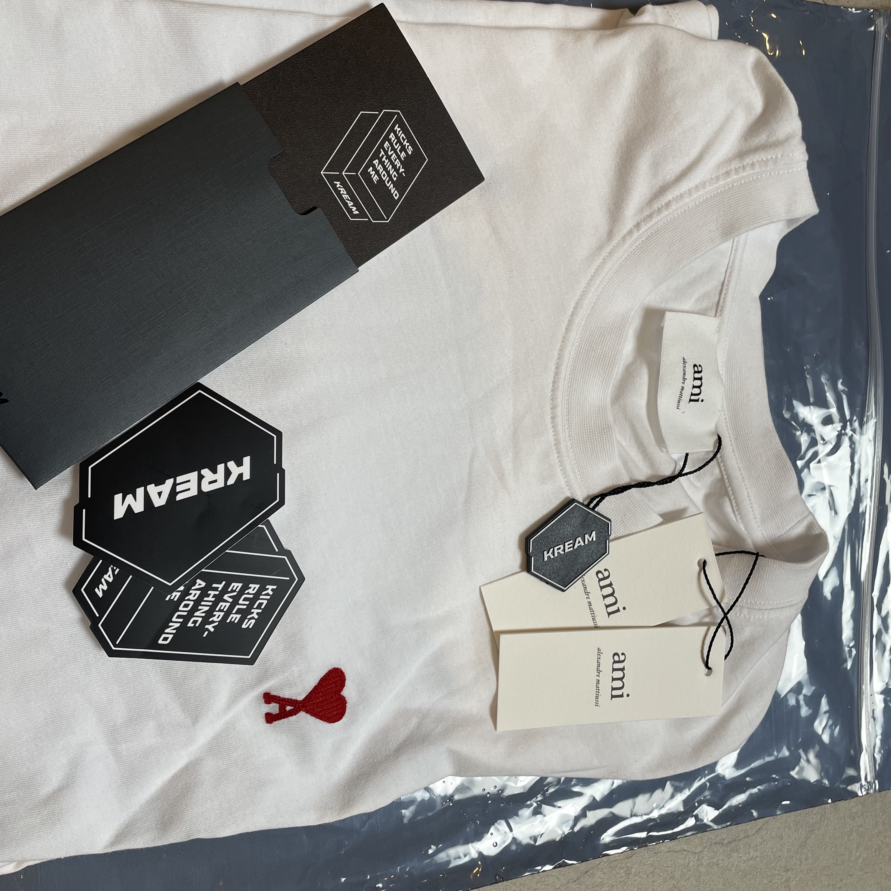 AMI de Coeur T-Shirt White 착용 스타일 - 2