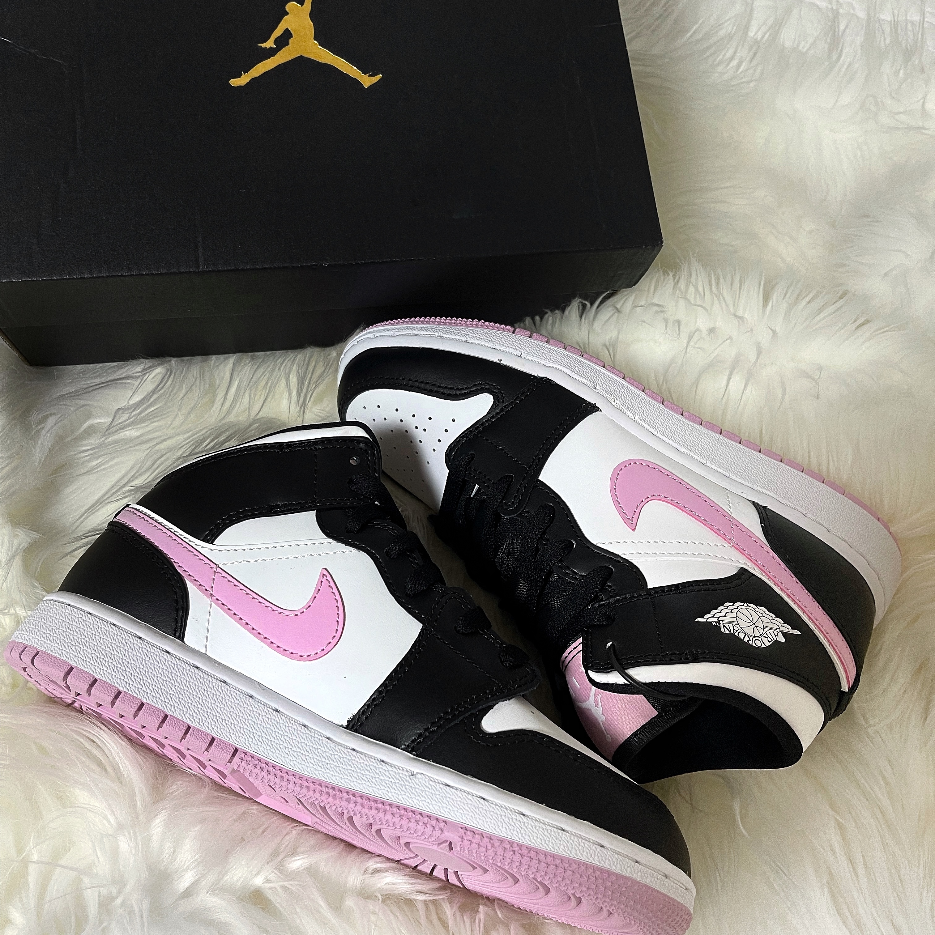 (GS) Jordan 1 Mid Light Arctic Pink 착용 스타일