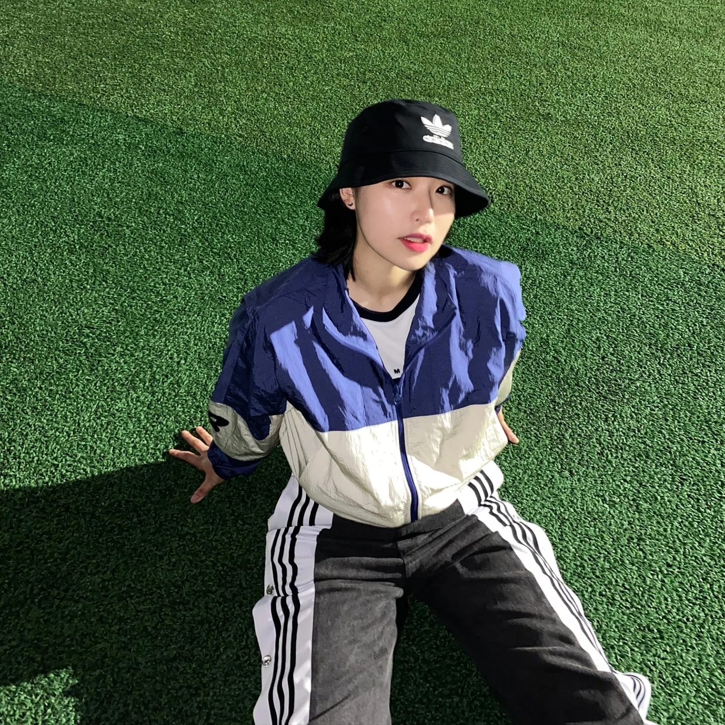 Nike Air Monarch IV Black 착용 스타일 - 3