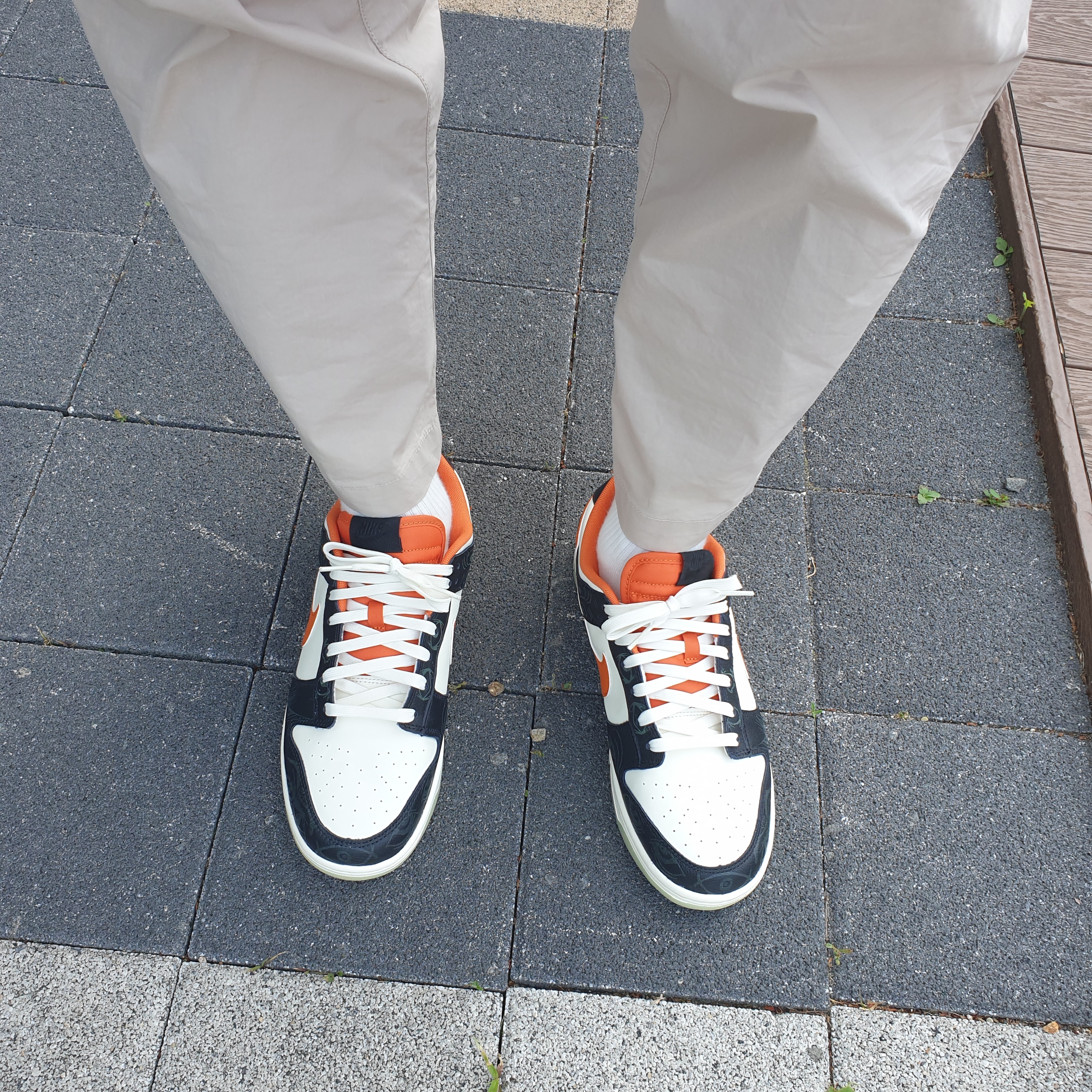 Nike Dunk Low Retro PRM Halloween 착용 스타일