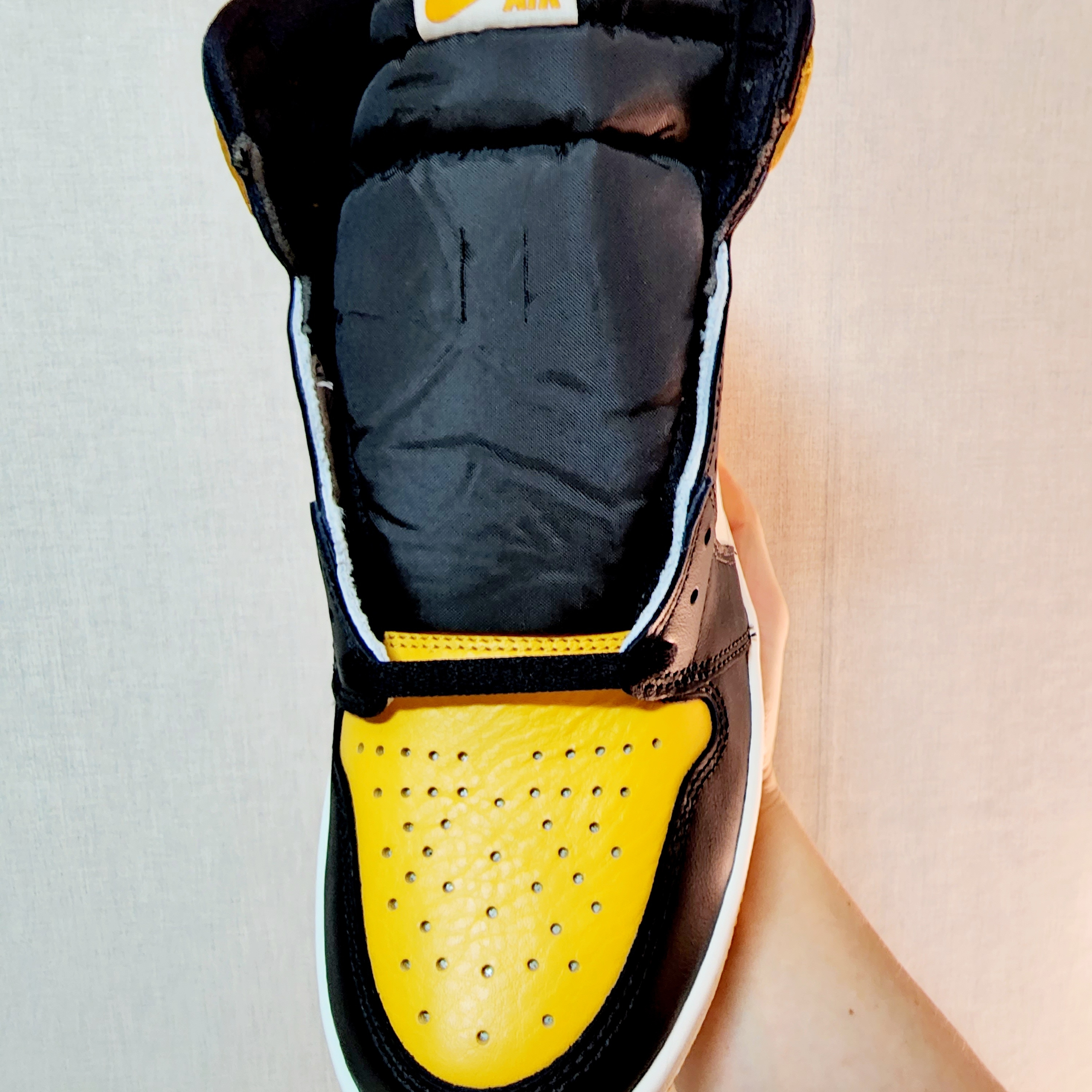 Jordan 1 Retro High OG Taxi 착용 스타일 - 3