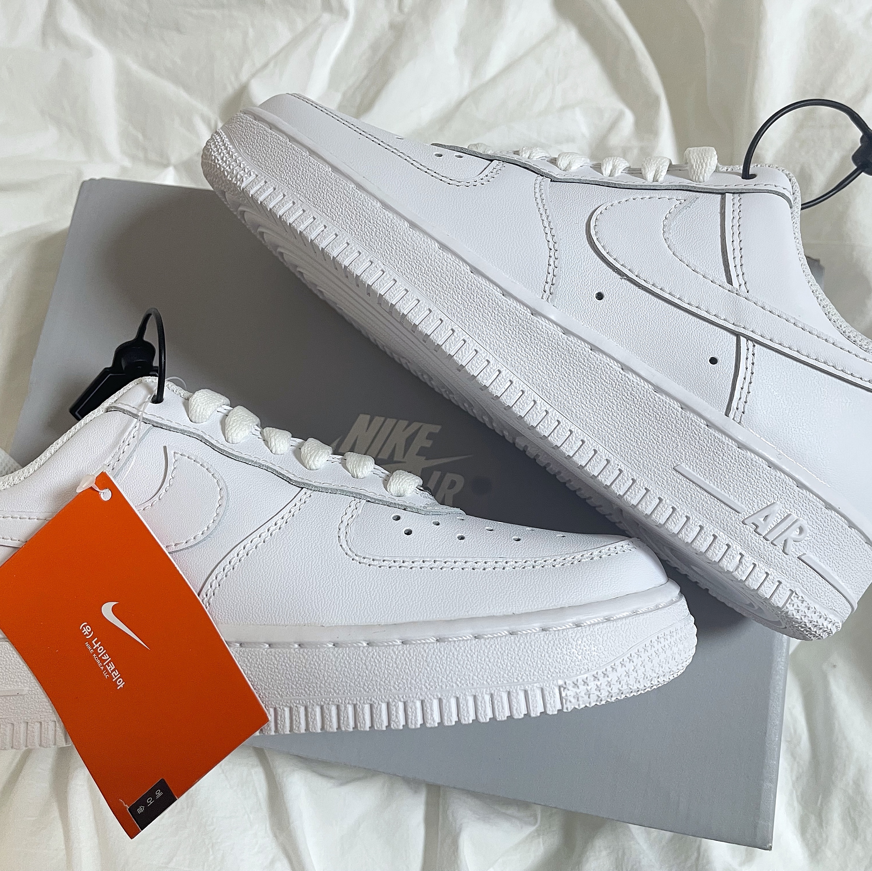 Nike Air Force 1 '07 Low White 착용 스타일