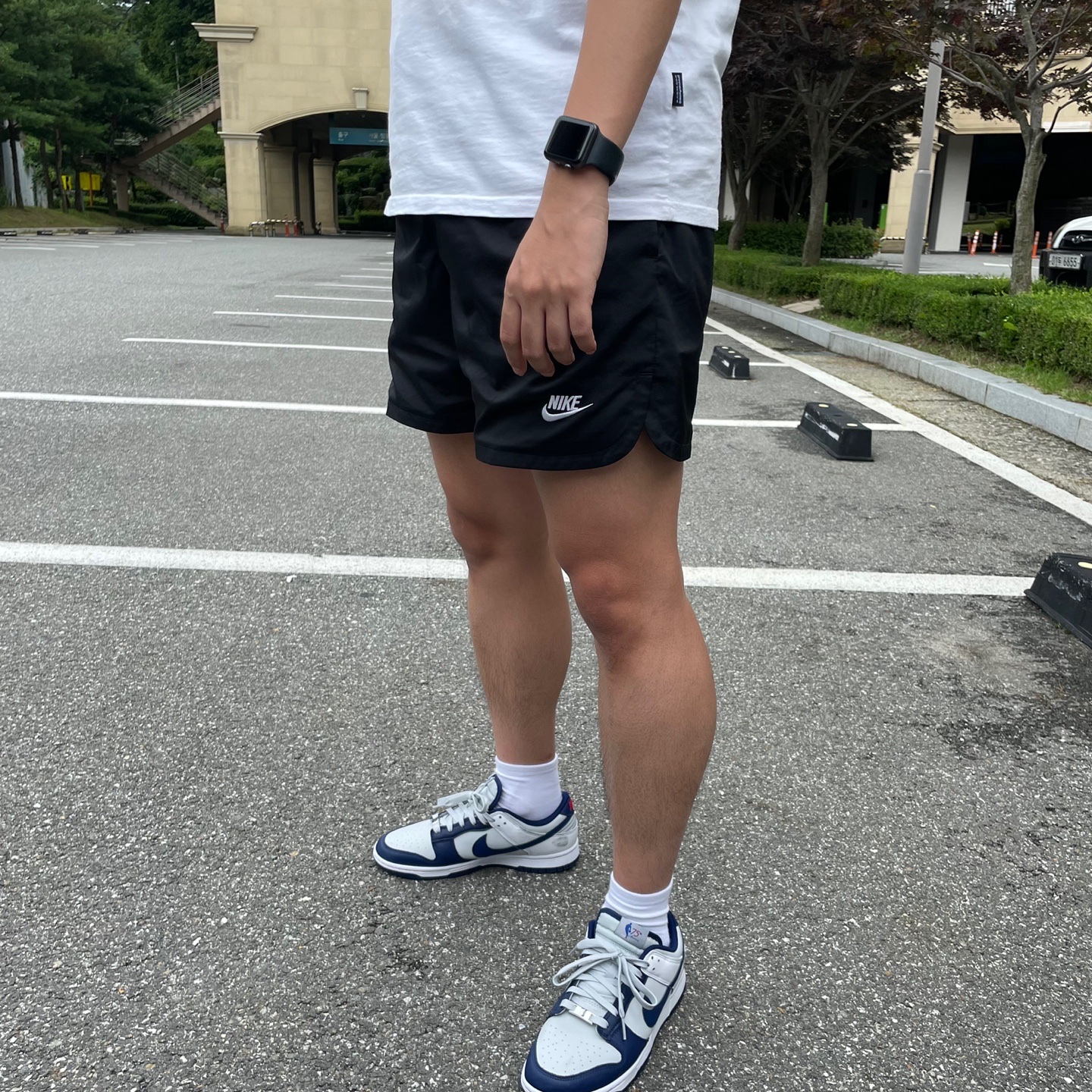 Nike x NBA Dunk Low Retro EMB Nets 착용 스타일