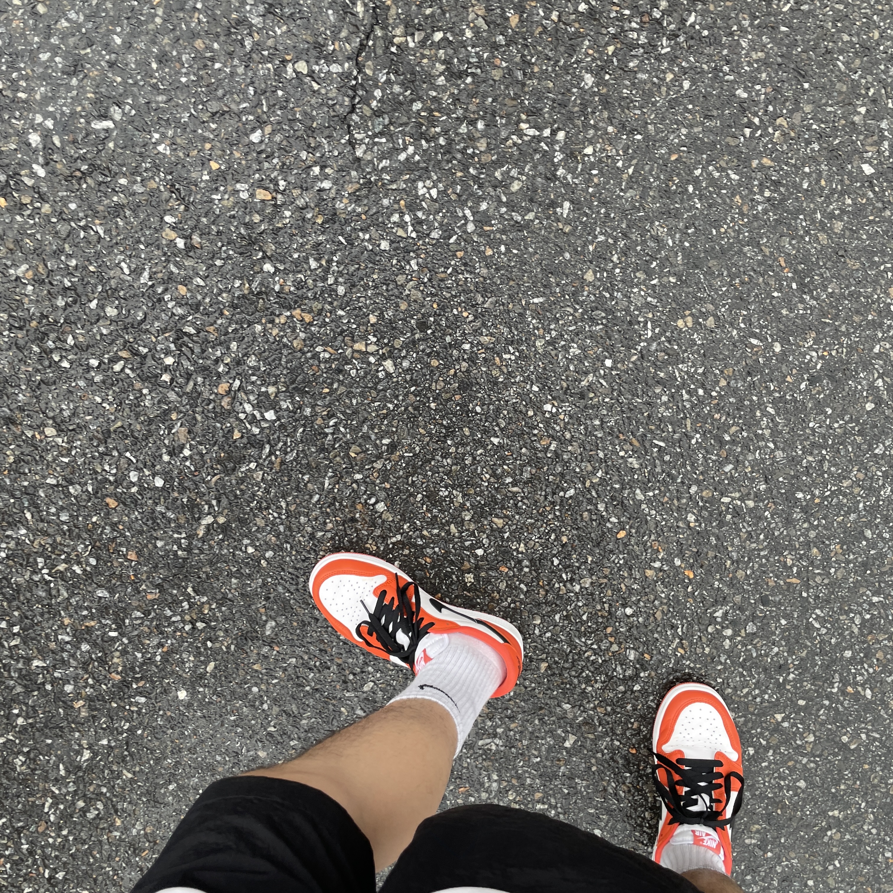 Jordan 1 Low OG Starfish 착용 스타일
