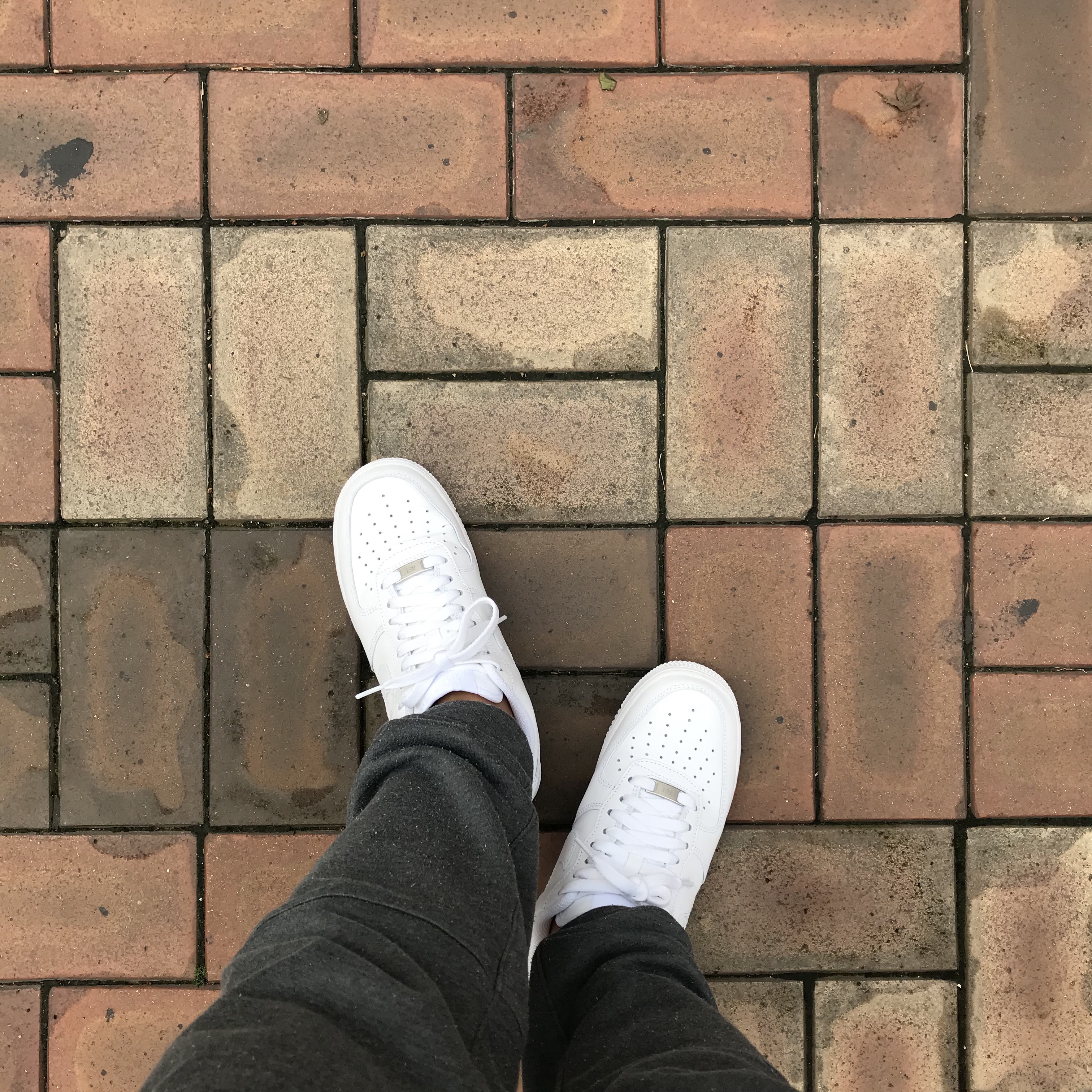 Nike Air Force 1 '07 Low White 착용 스타일