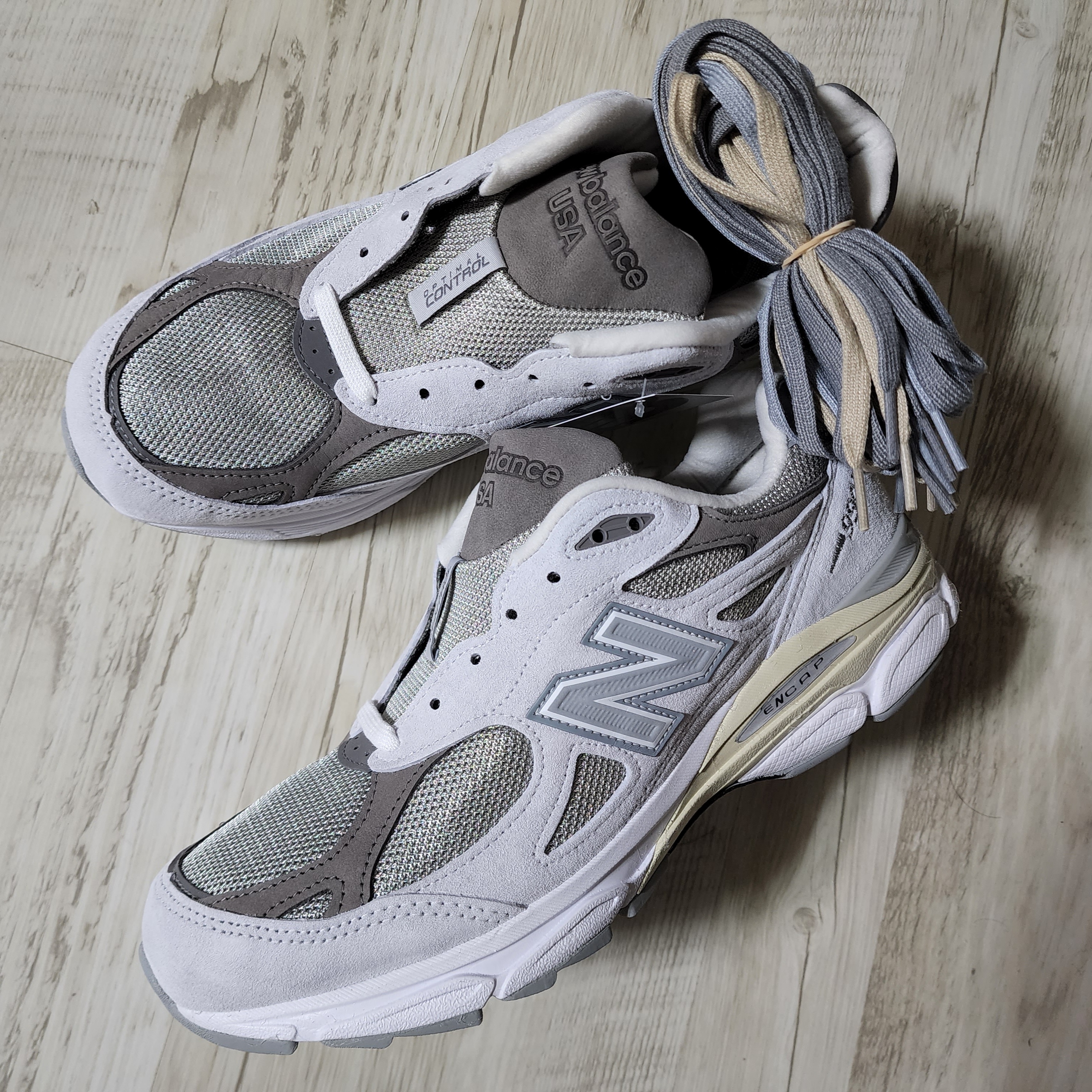 New Balance x YCMC 990v3 Made in USA Grey - YCMC Exclusive 착용 스타일