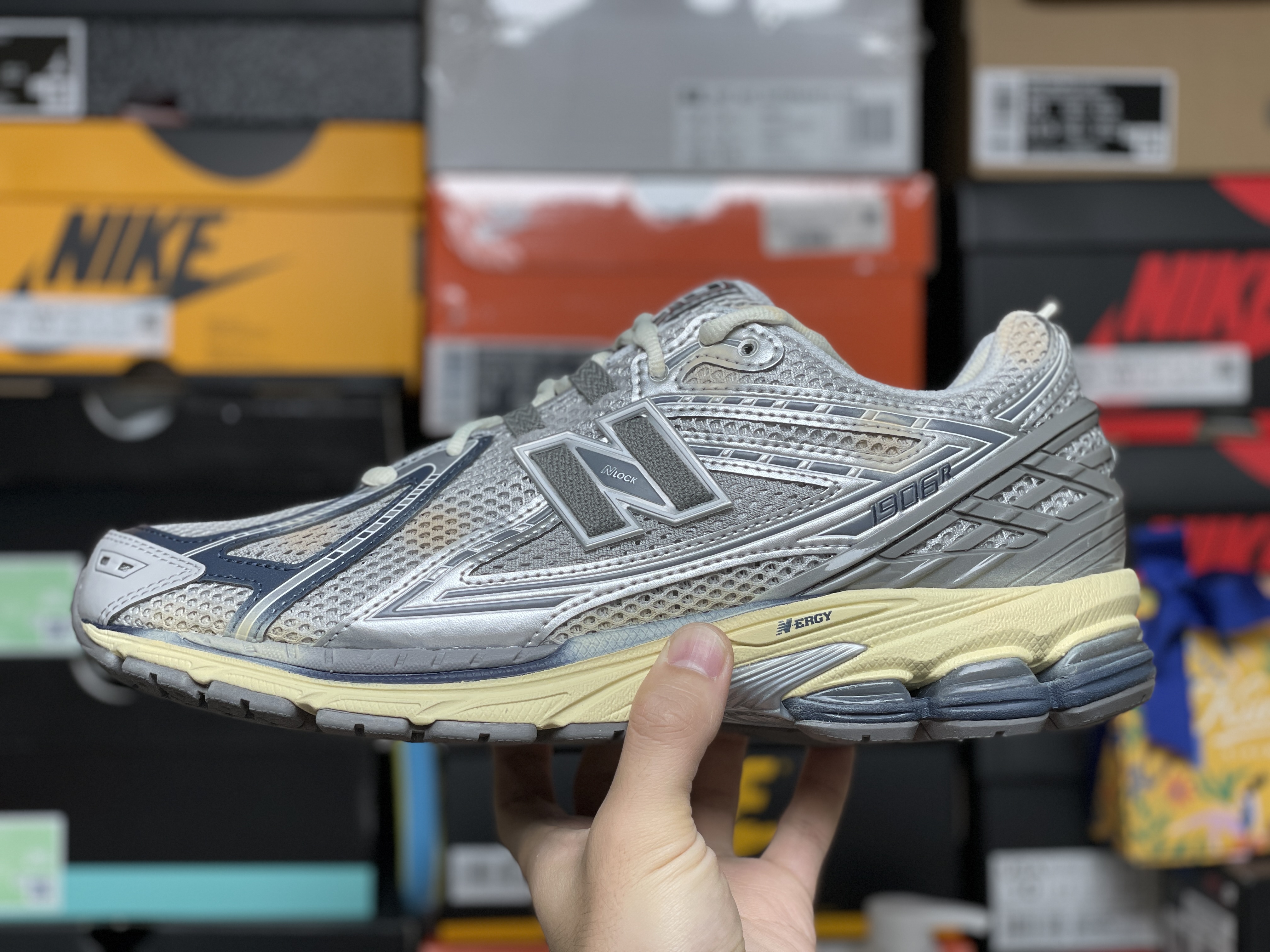 New Balance x Thisisneverthat 1906R 2022 Downtown Run 착용 스타일