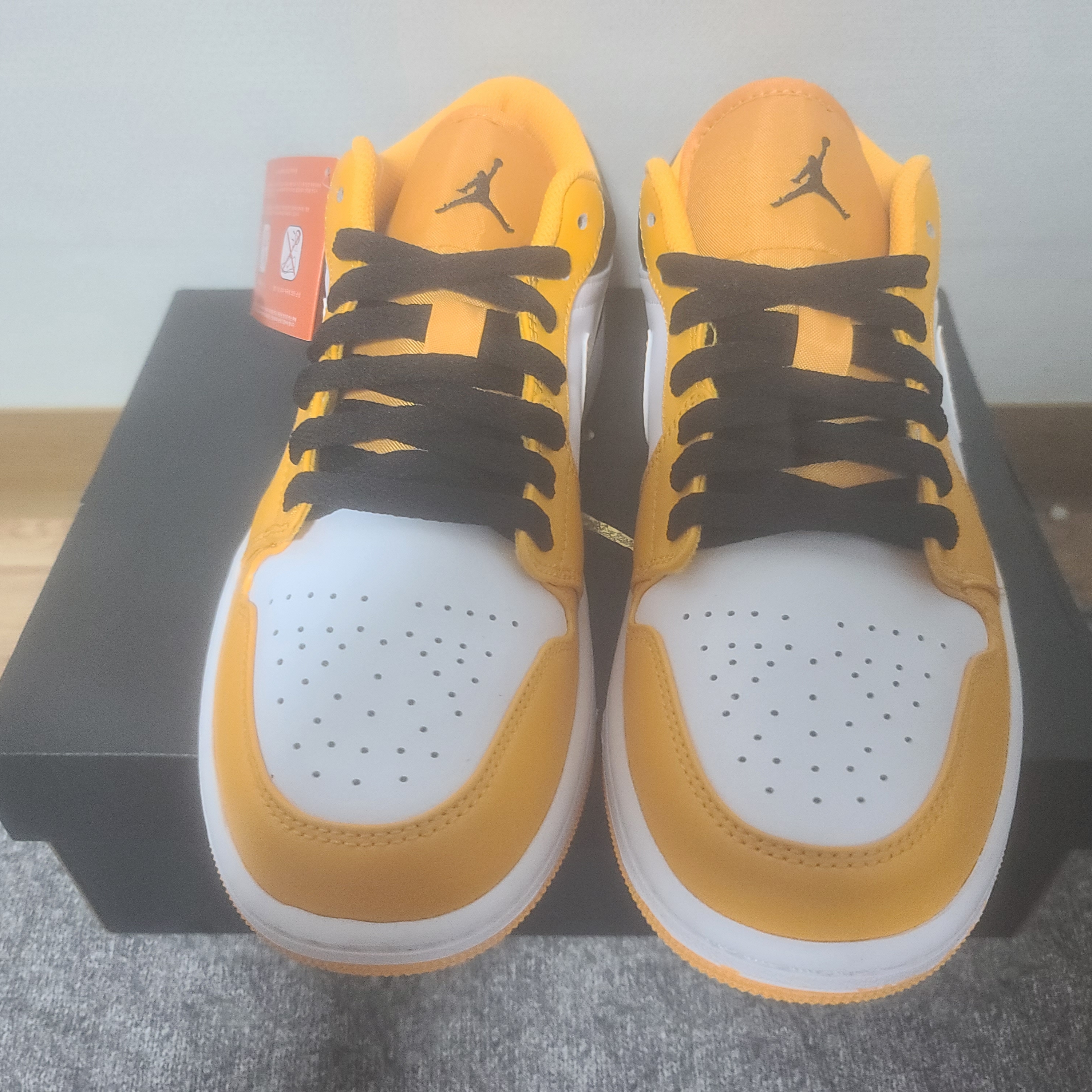 Jordan 1 Low Taxi 착용 스타일 - 2