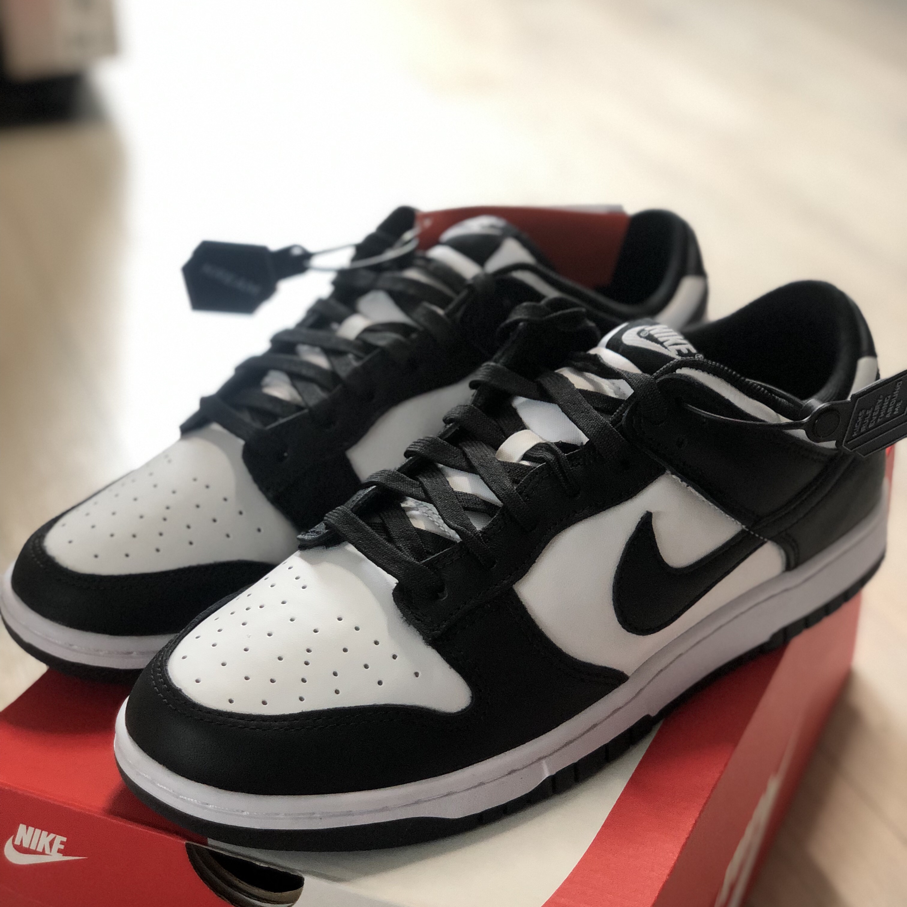 Nike Dunk Low Retro Black 착용 스타일