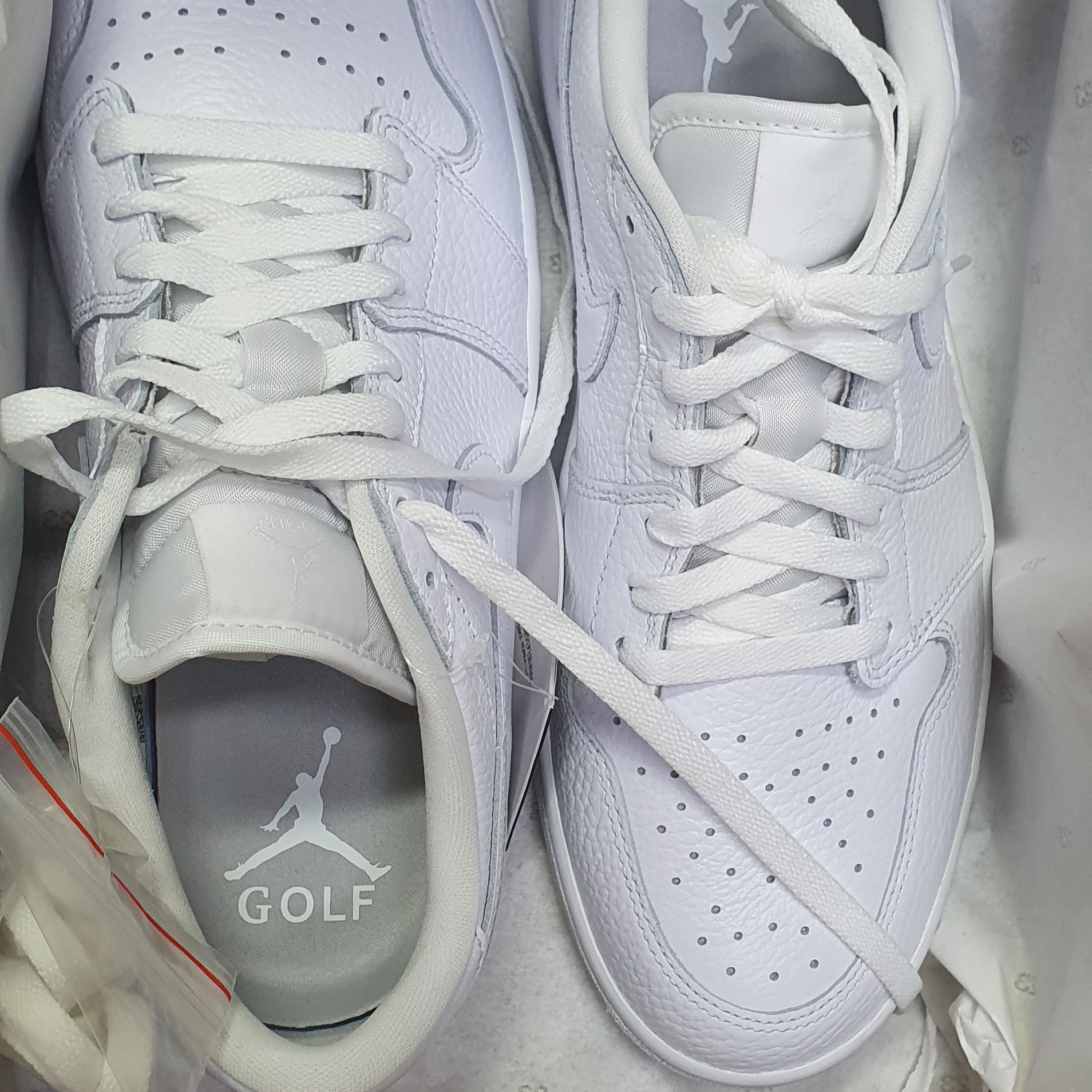 Jordan 1 Low Golf Triple White 착용 스타일