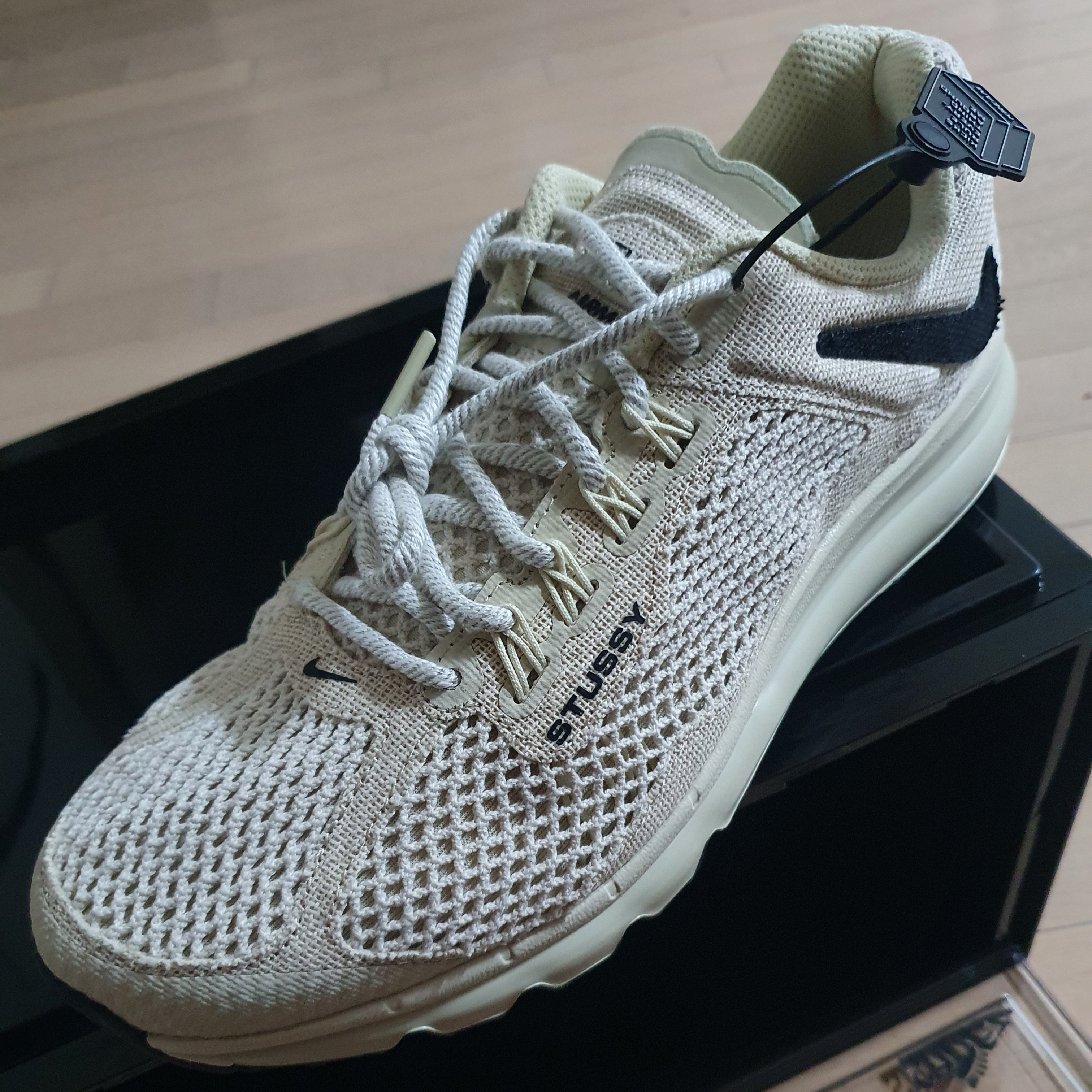 Nike x Stussy Air Max 2013 Fossil 착용 스타일