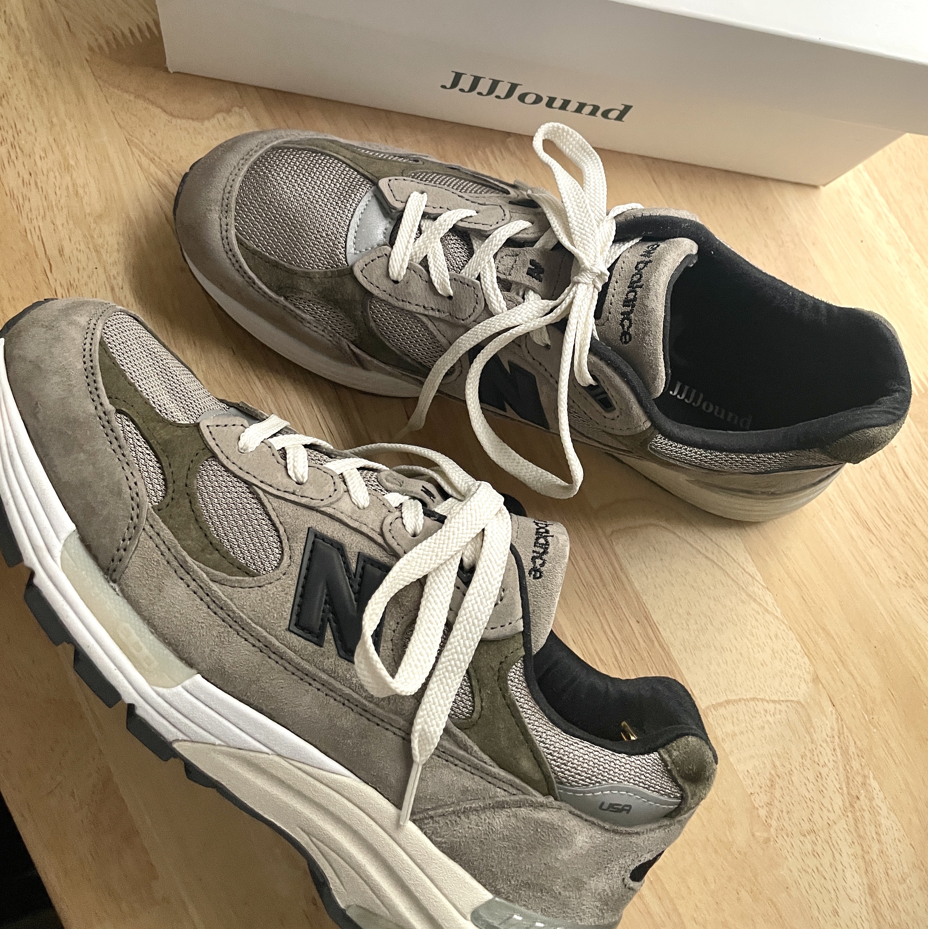 New Balance x JJJJound 992 Made in USA Grey 착용 스타일