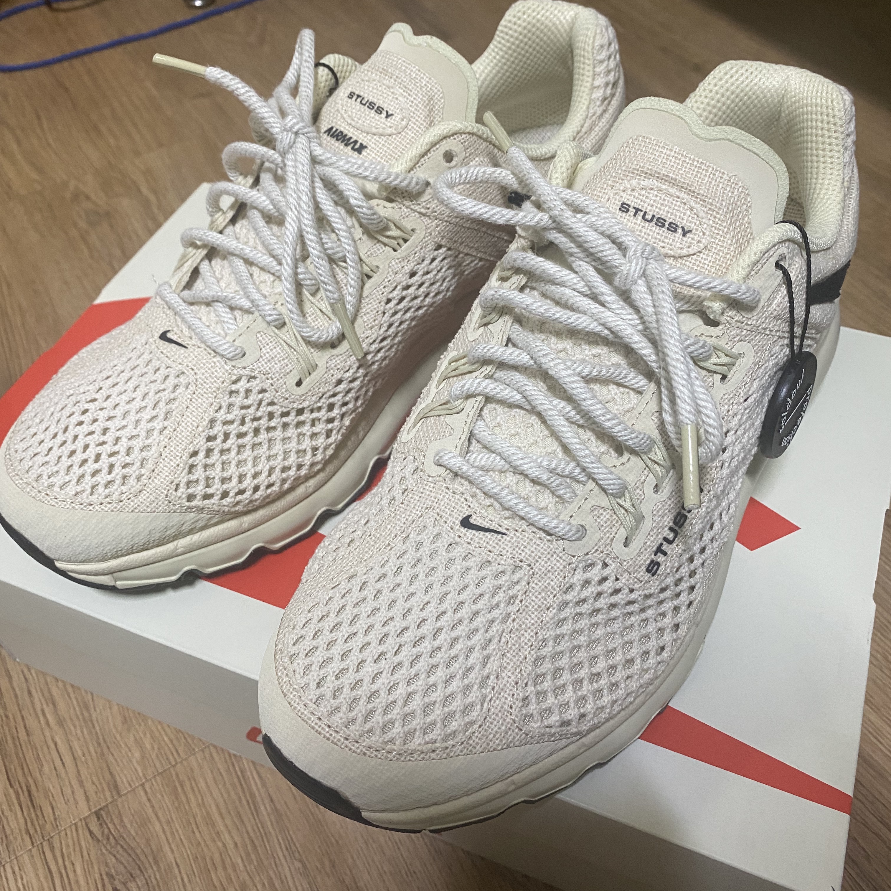 Nike x Stussy Air Max 2013 Fossil 착용 스타일
