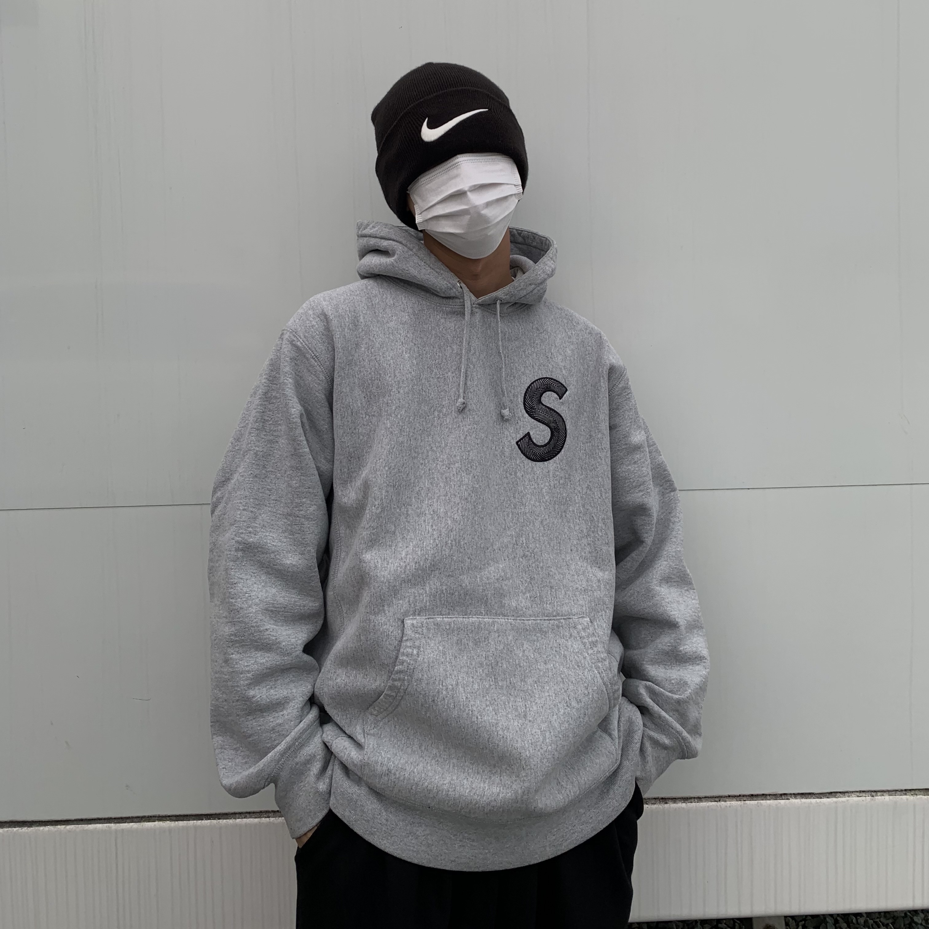 Nike x Stussy Cuff Beanie Black 착용 스타일