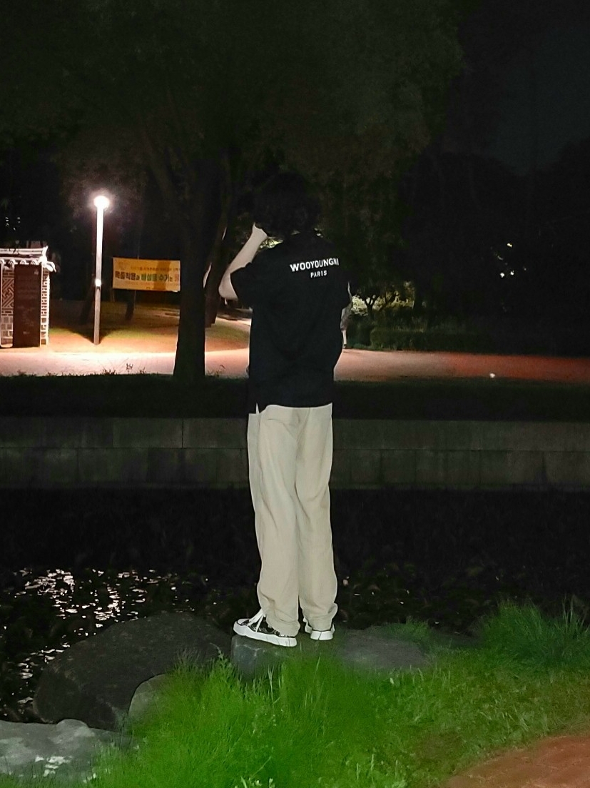 Wooyoungmi White Back Logo T-Shirt Black - 22FW, Maison Mihara Yasuhiro Peterson OG Sole Canvas Bandana Low-top Sneakers Black 착용 스타일