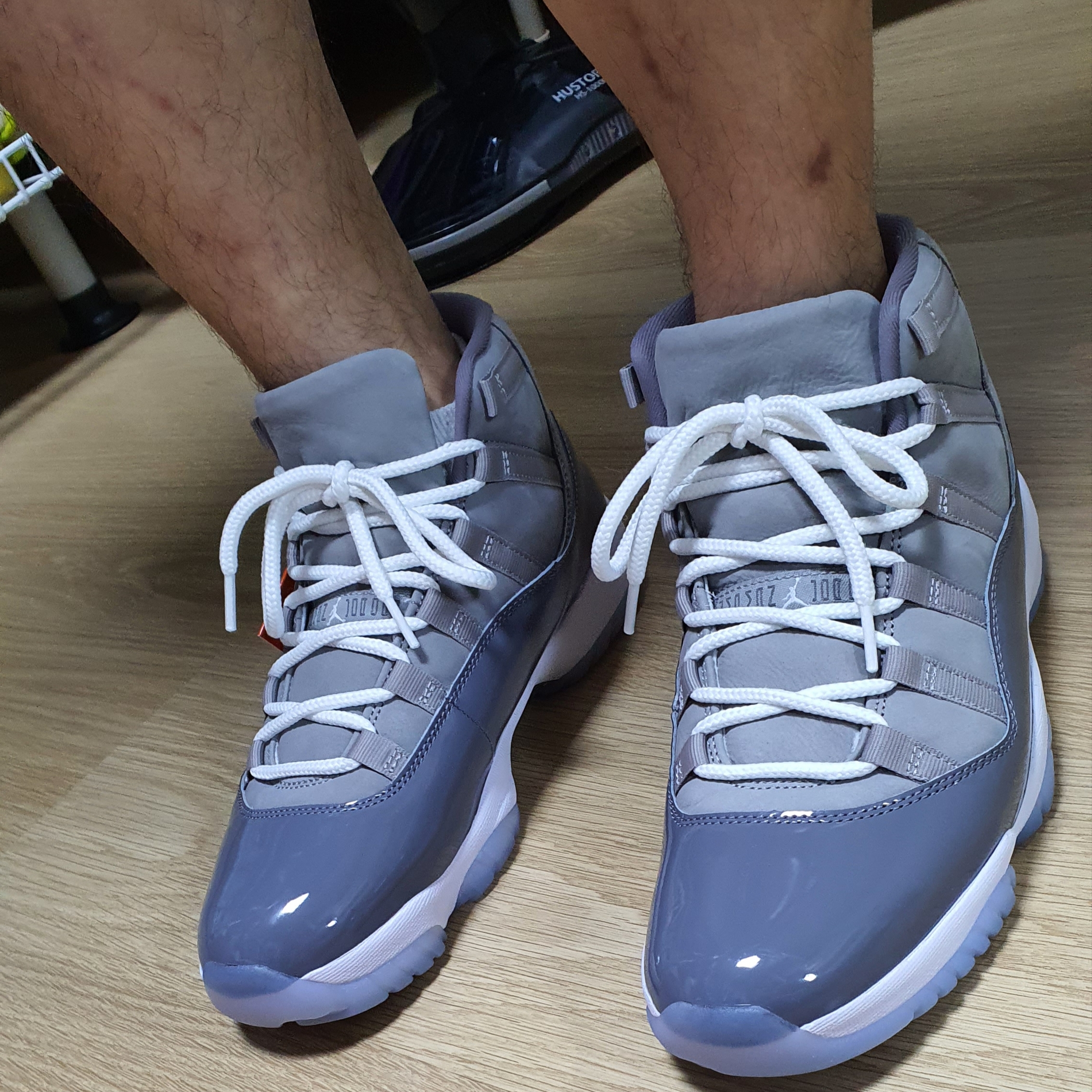 Jordan 11 Retro Cool Grey 2021 착용 스타일 - 3