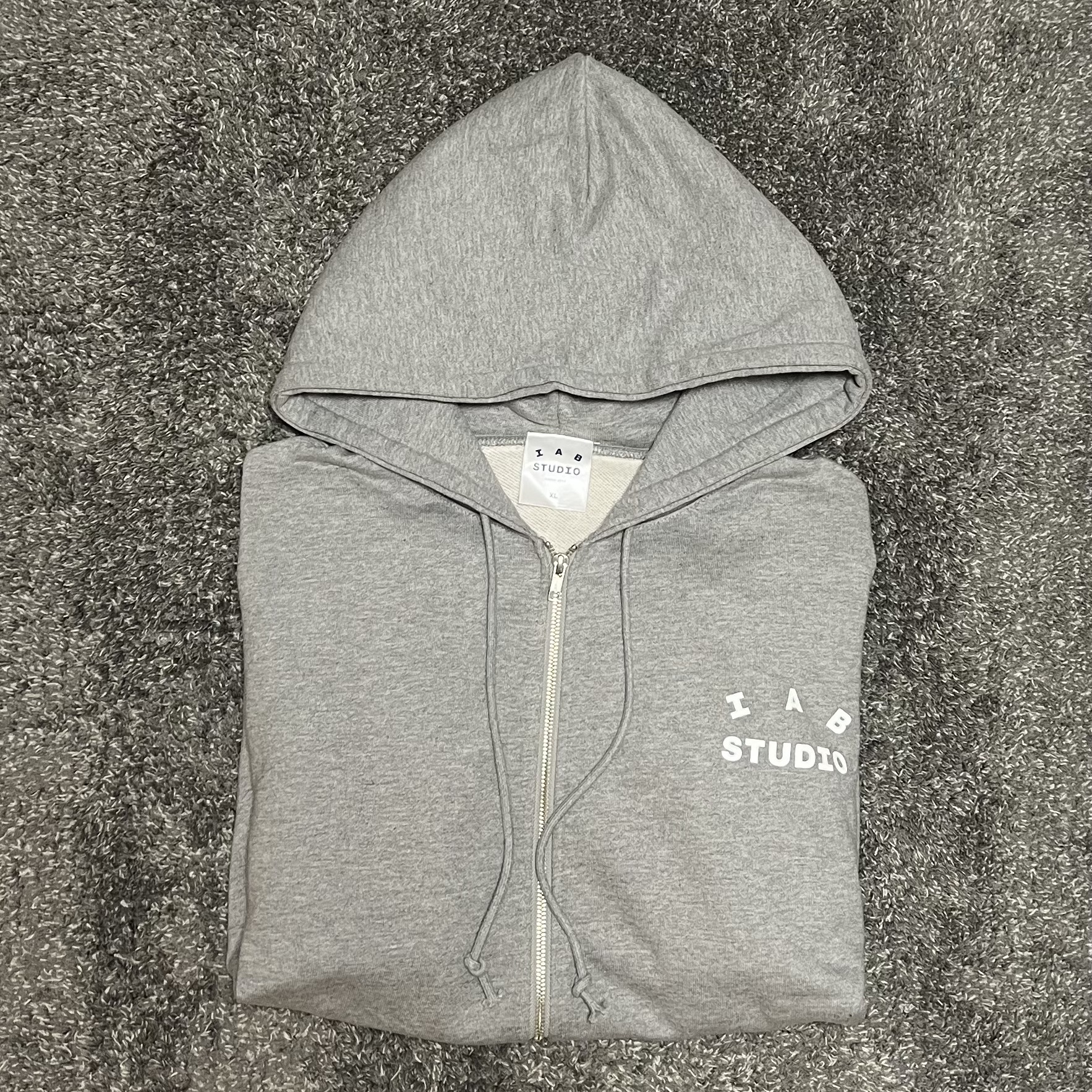 IAB Studio Zip-Up Hoodie Gray - 22FW 착용 스타일 - 2