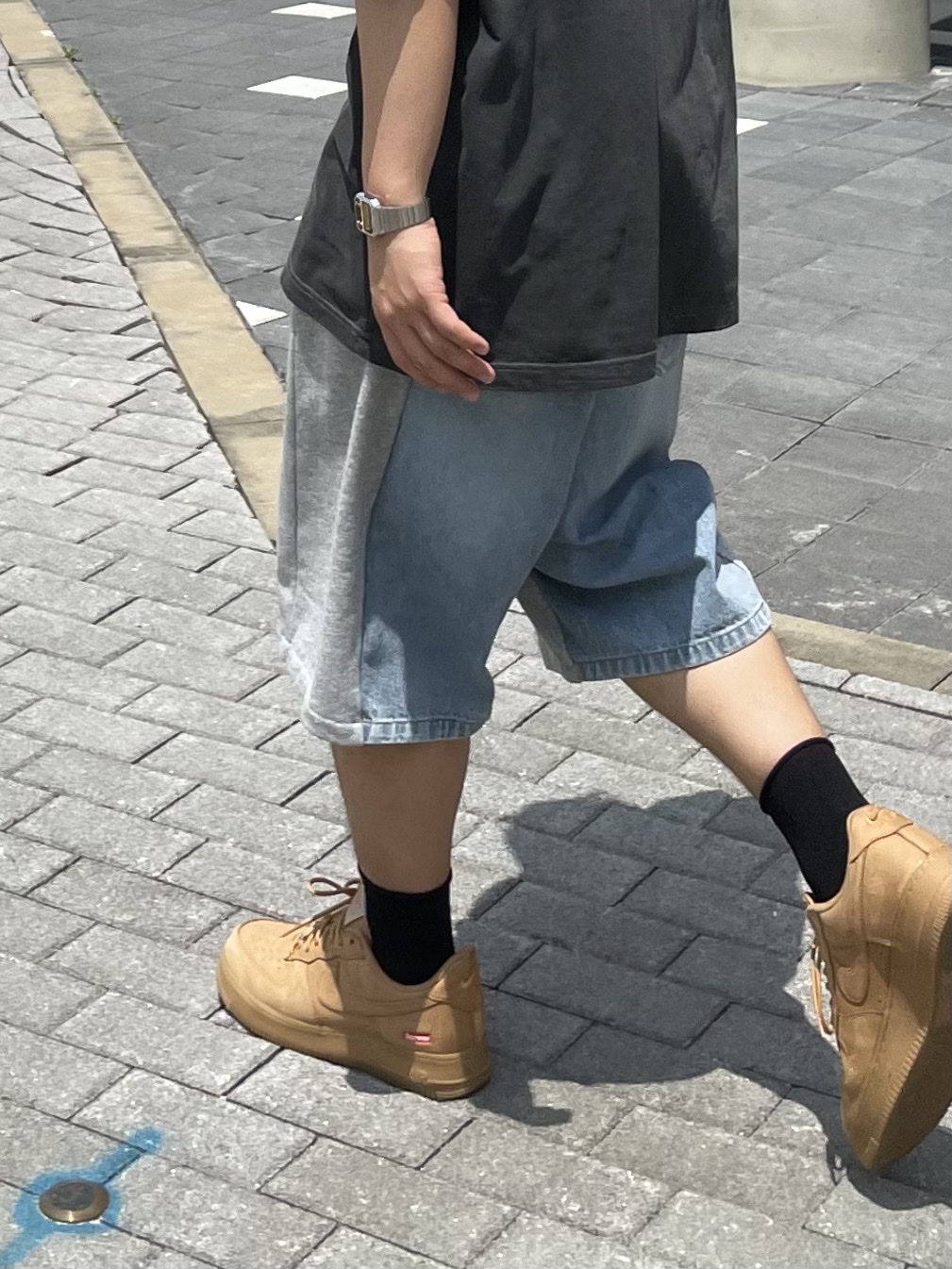 Nike x Supreme Air Force 1 Low Flax 착용 스타일 - 3