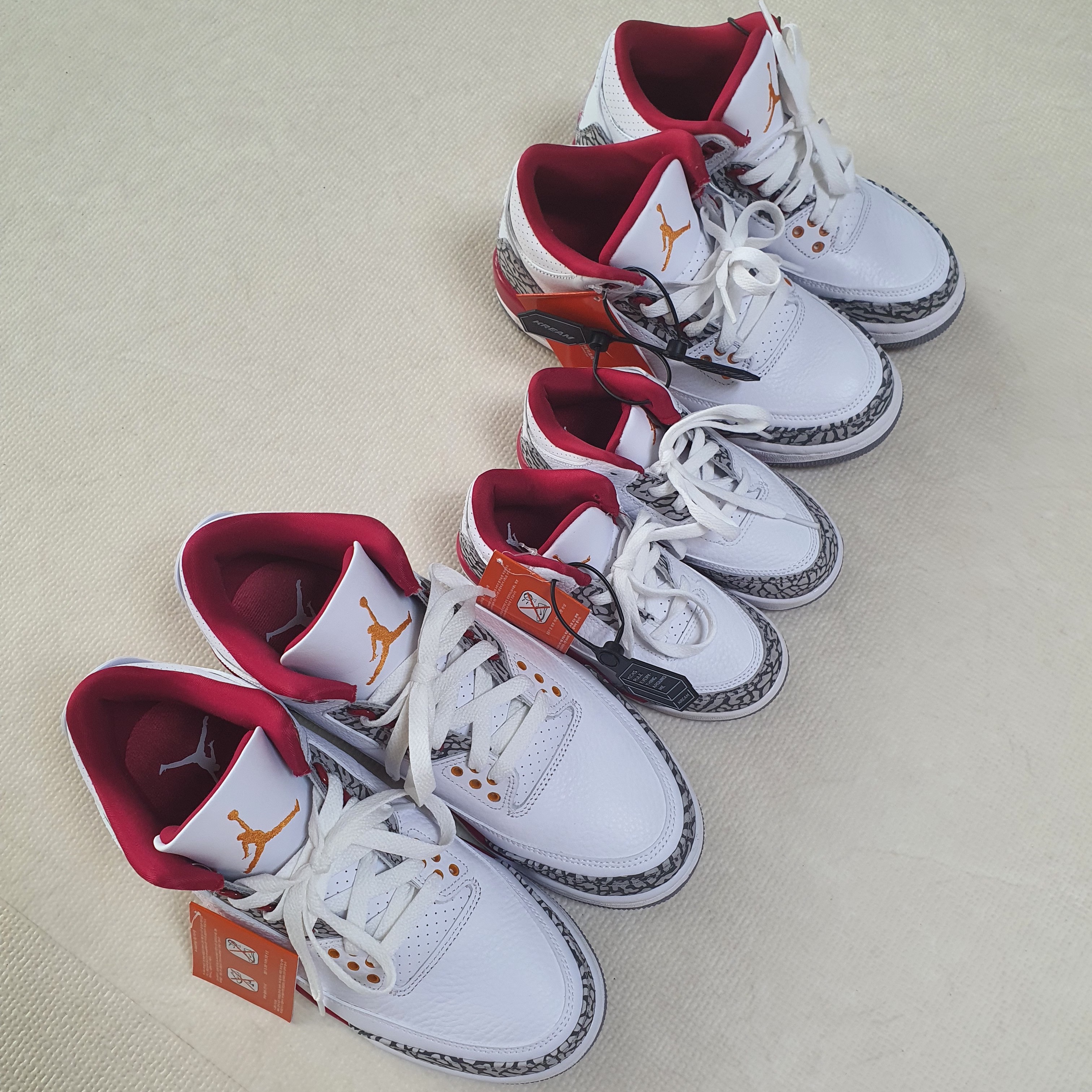 Jordan 3 Retro Cardinal Red, (GS) Jordan 3 Retro Cardinal Red 착용 스타일 - 3