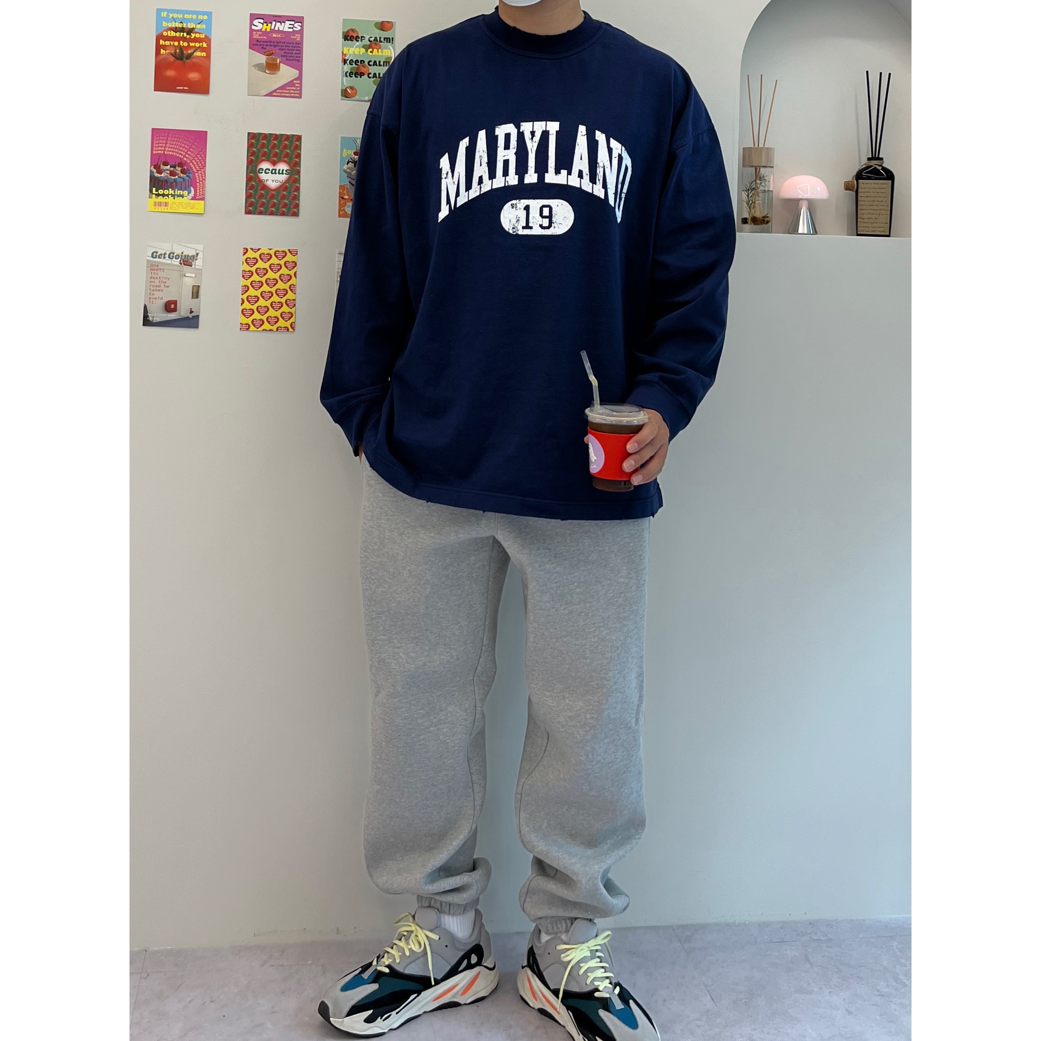 Adidas Yeezy Boost 700 Wave Runner Solid Grey 2017/2019 착용 스타일 - 1
