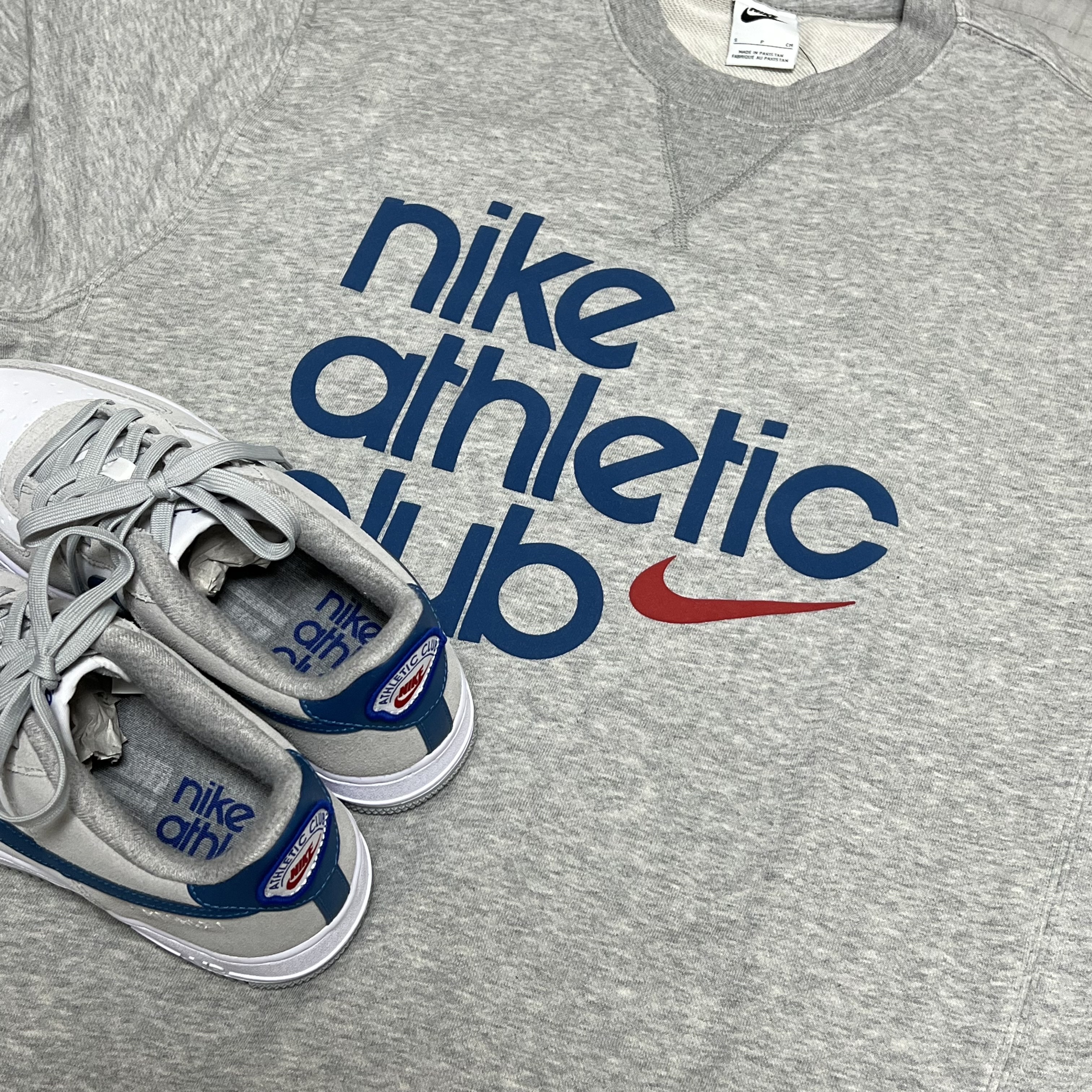 (GS) Nike Air Force 1 LV8 Athletic Club Light Smoke Grey Marina 착용 스타일