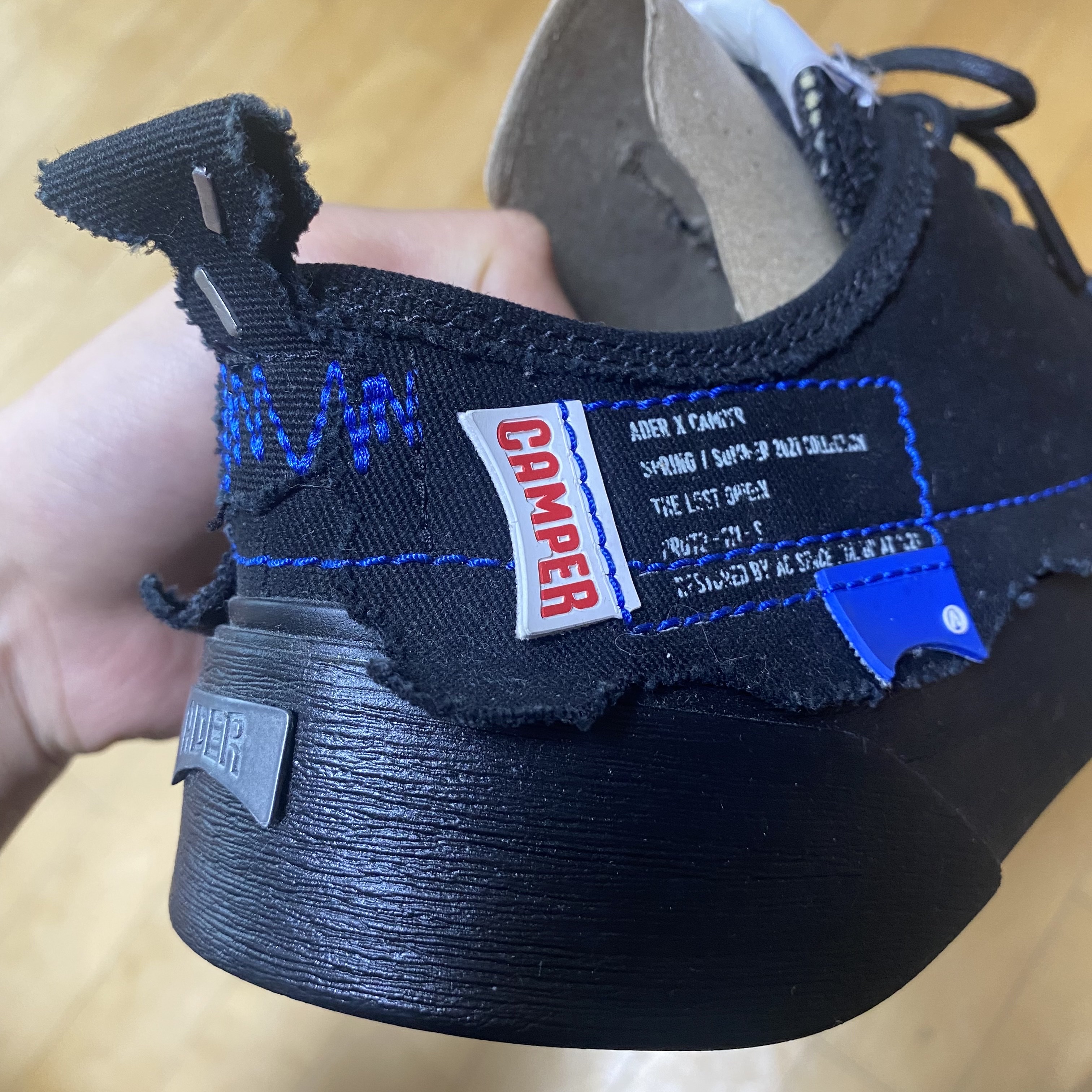 Camper x Ader Error Proto-111-S Cinder Basic Sneakers Black 착용 스타일 - 3