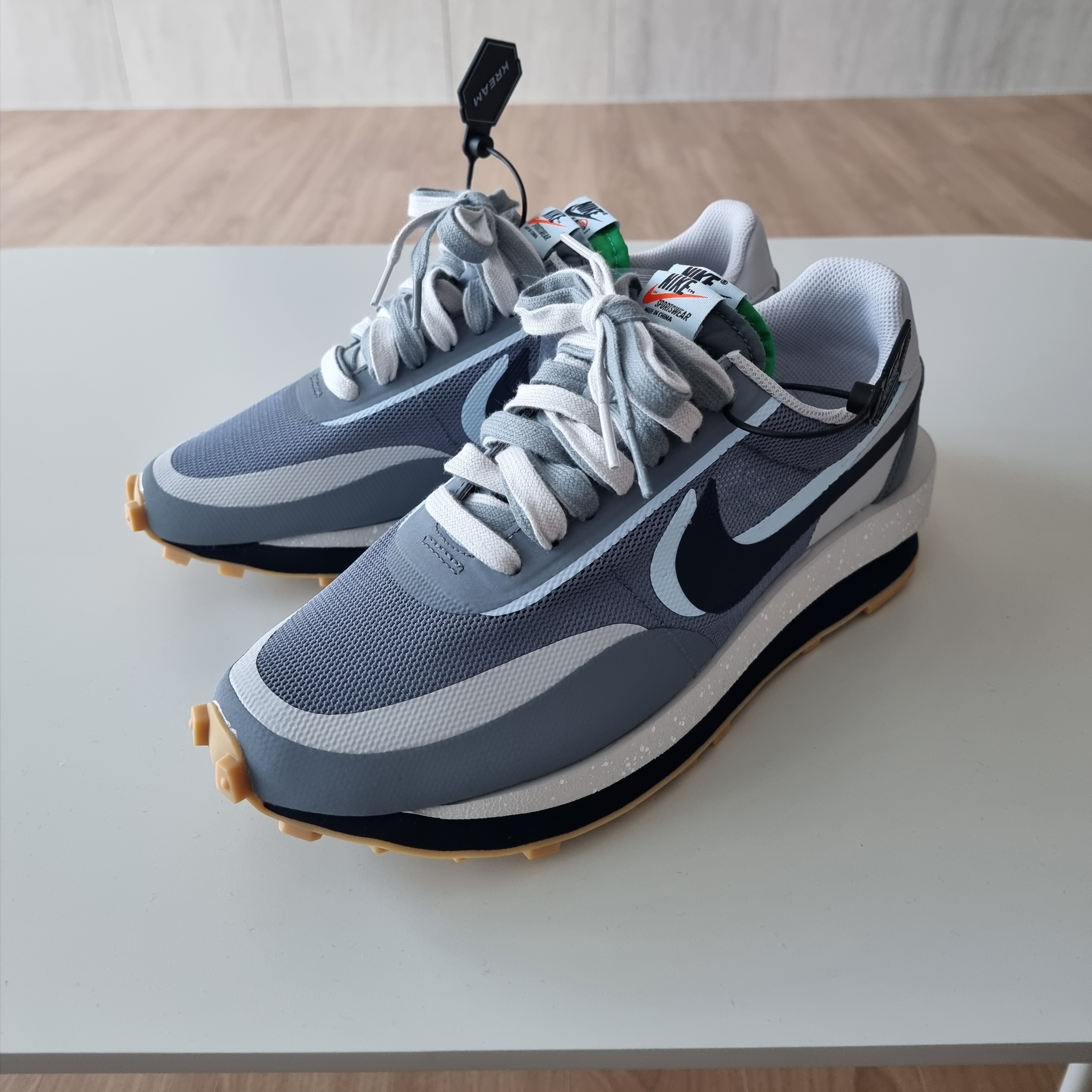 Nike x Sacai x Clot LDWaffle Cool Grey 착용 스타일