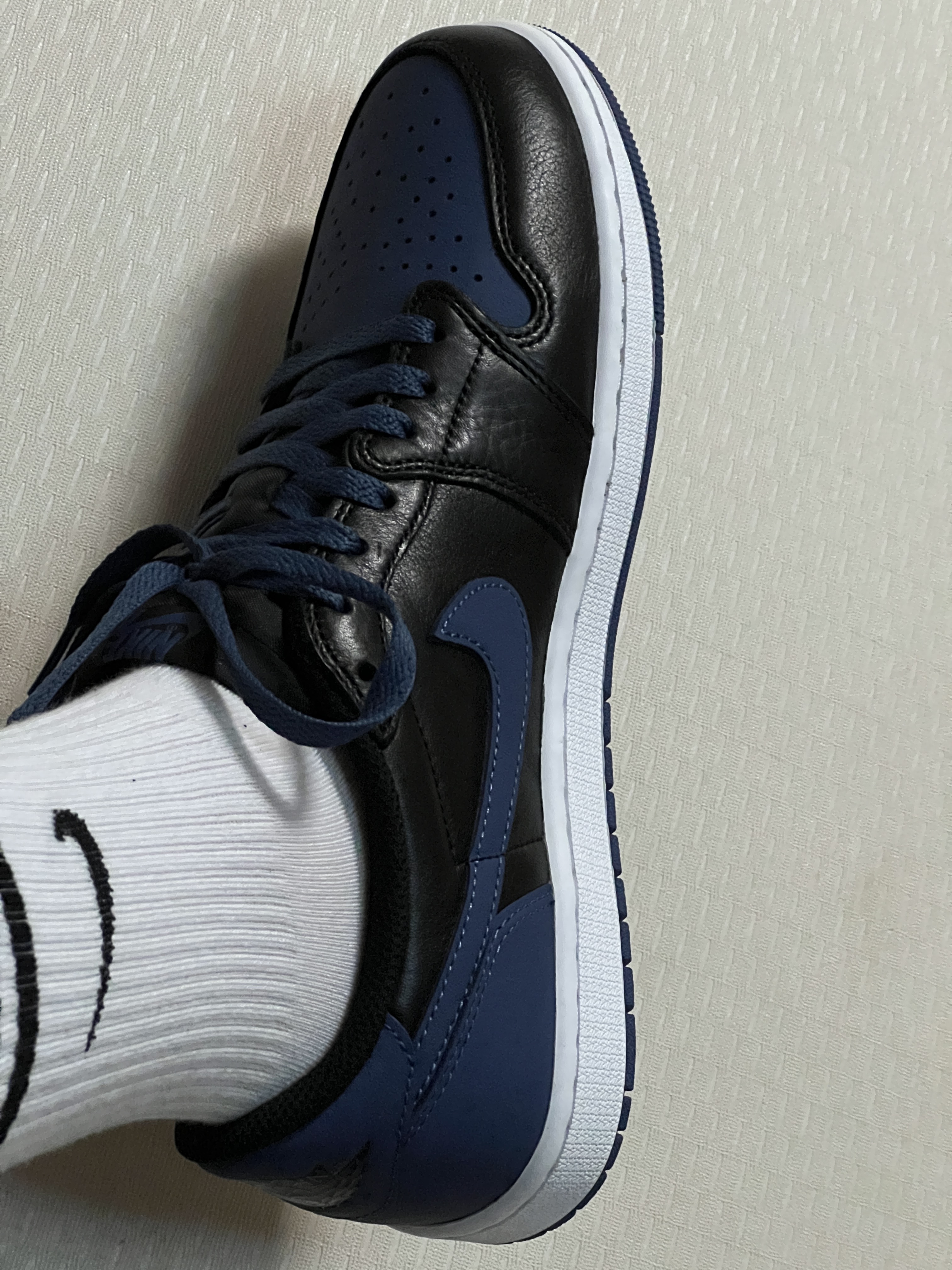 Jordan 1 Retro Low OG Mystic Navy 착용 스타일