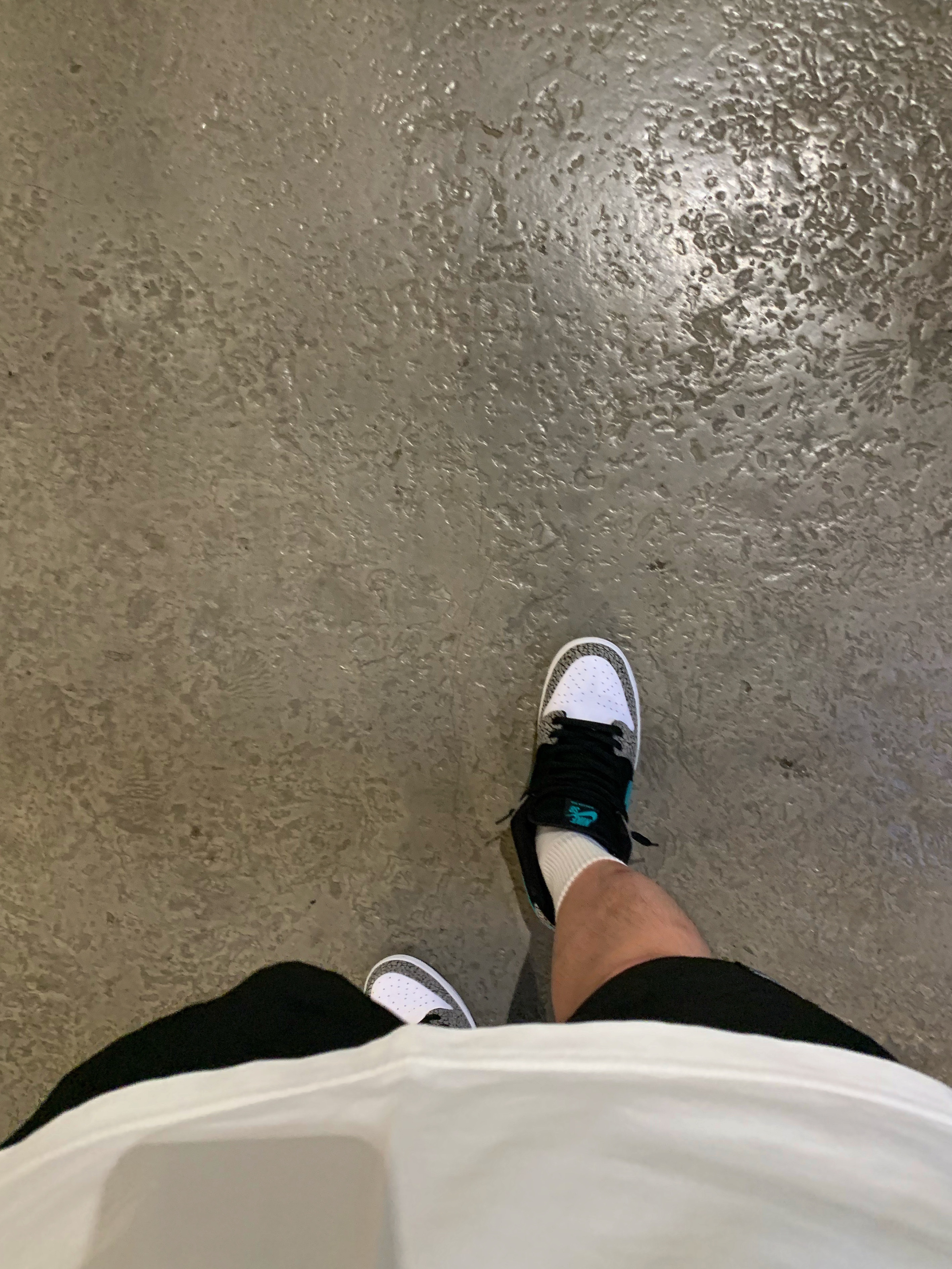 Nike SB Dunk Low Pro Clear Jade 착용 스타일