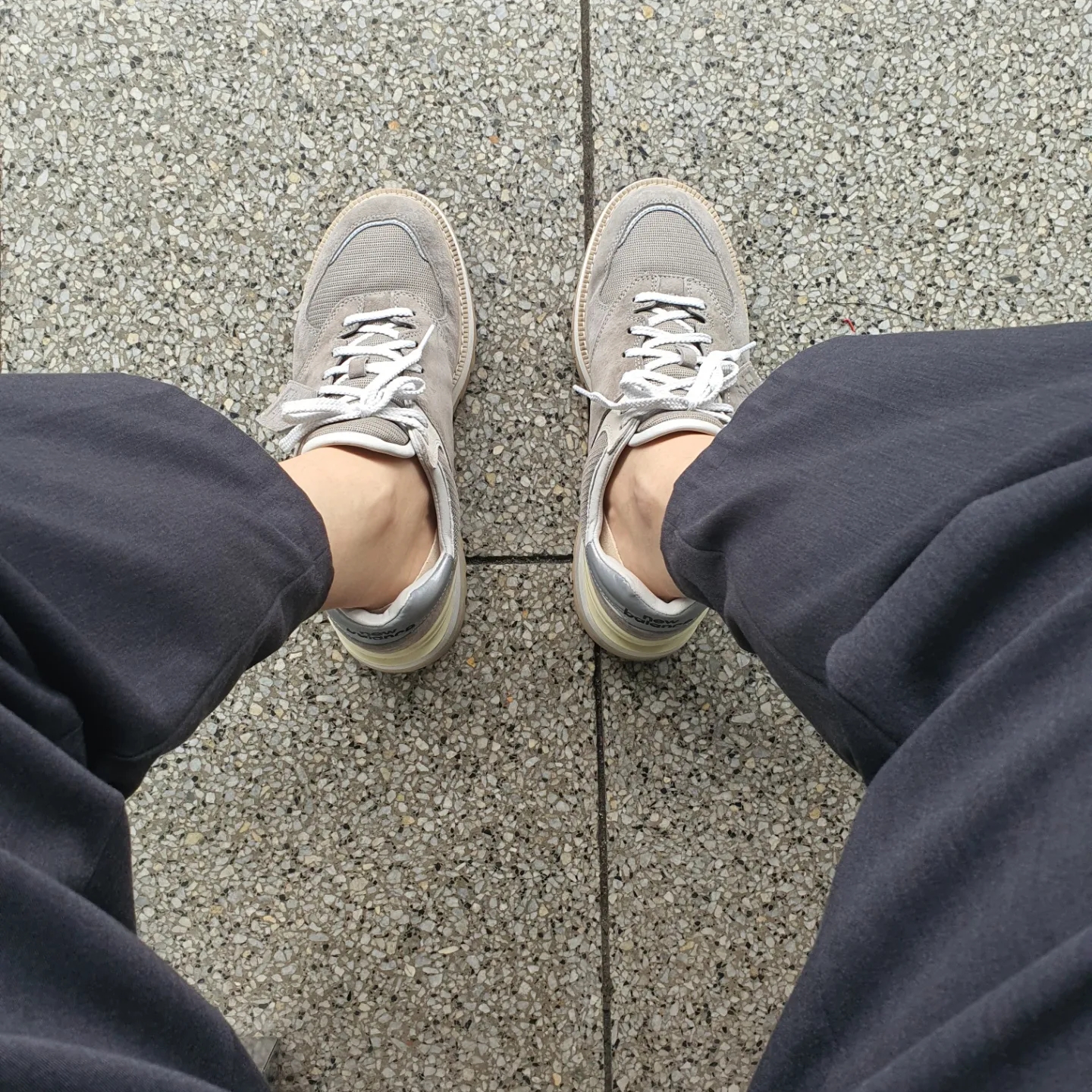 New Balance x Tokyo Design Studio 574 Grey Dune 착용 스타일 - 2
