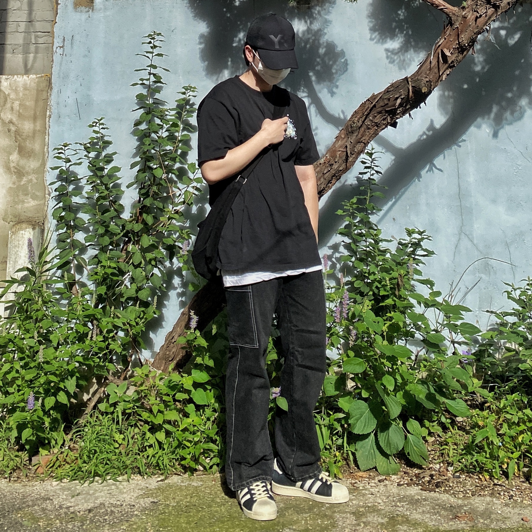 Adidas Superstar 82 Black White 착용 스타일