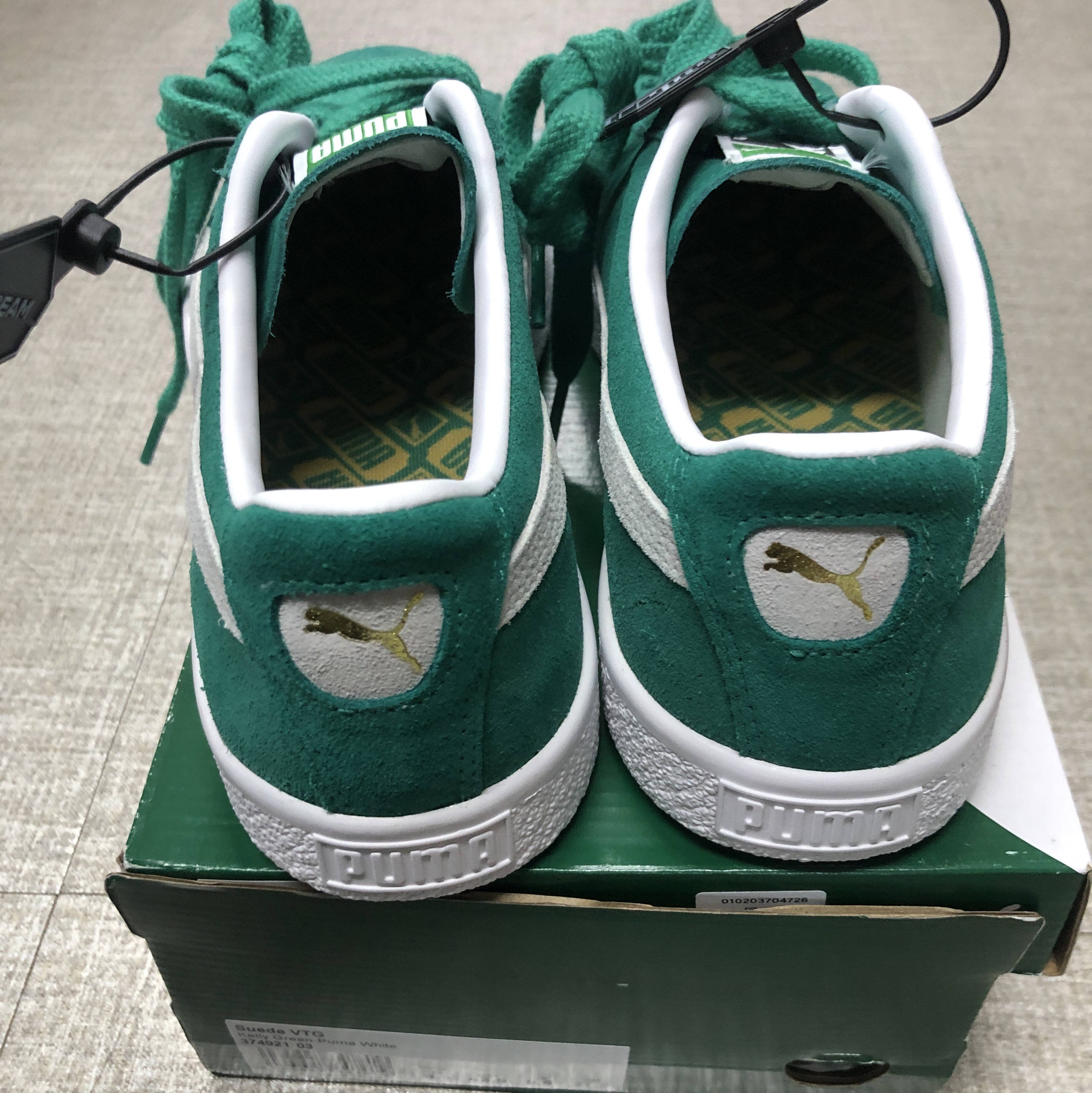 Puma Suede VTG Kelly Green 착용 스타일 - 4